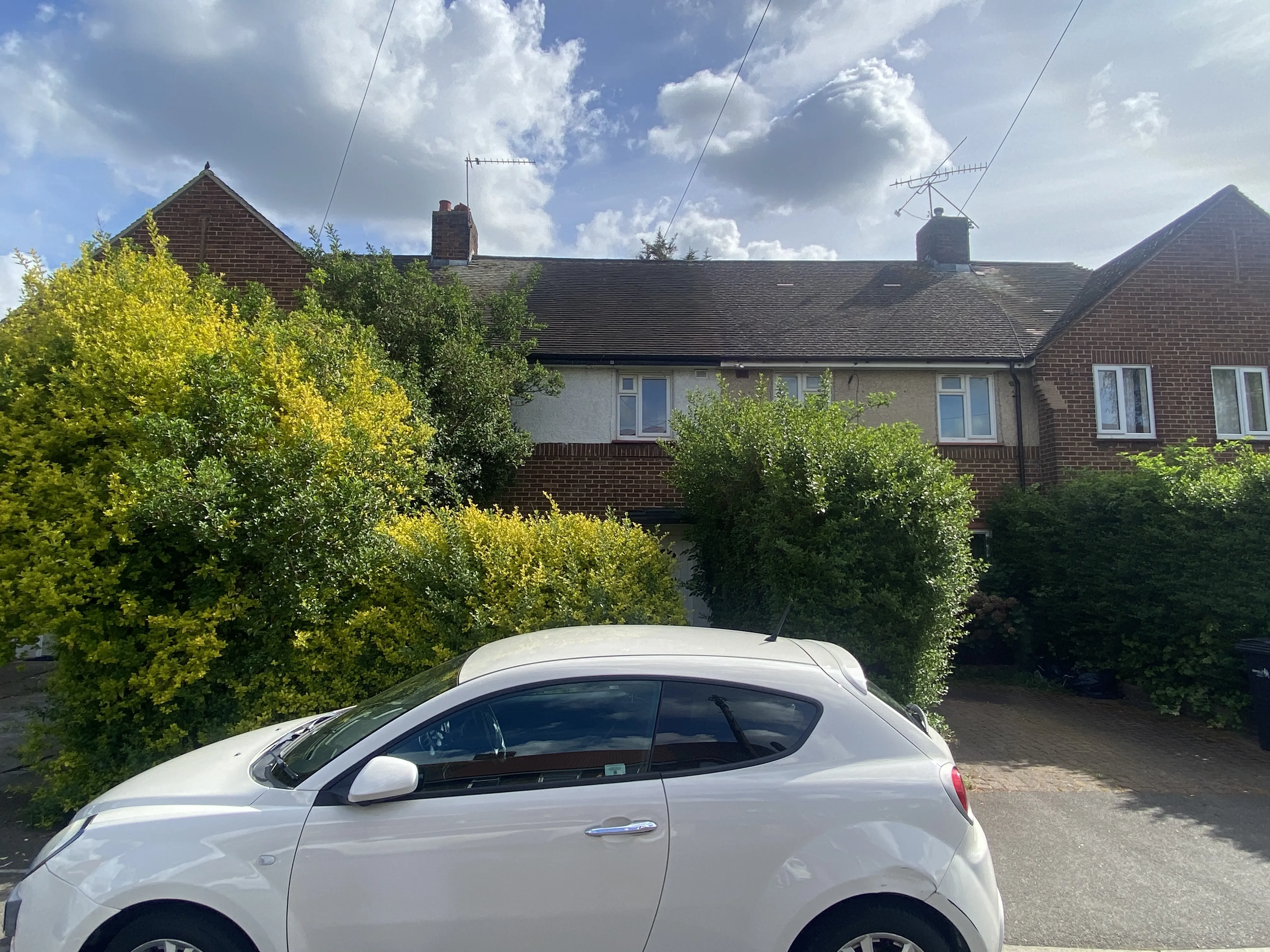 VACANT - Freehold Mid Terrace House