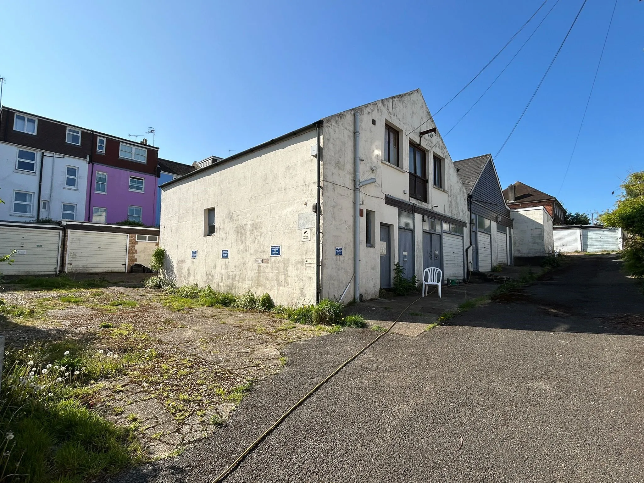 VACANT - Well Located Freehold Site with Planning