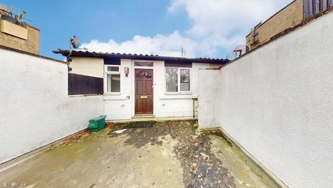 VACANT - Leasehold Self Contained First Floor Flat