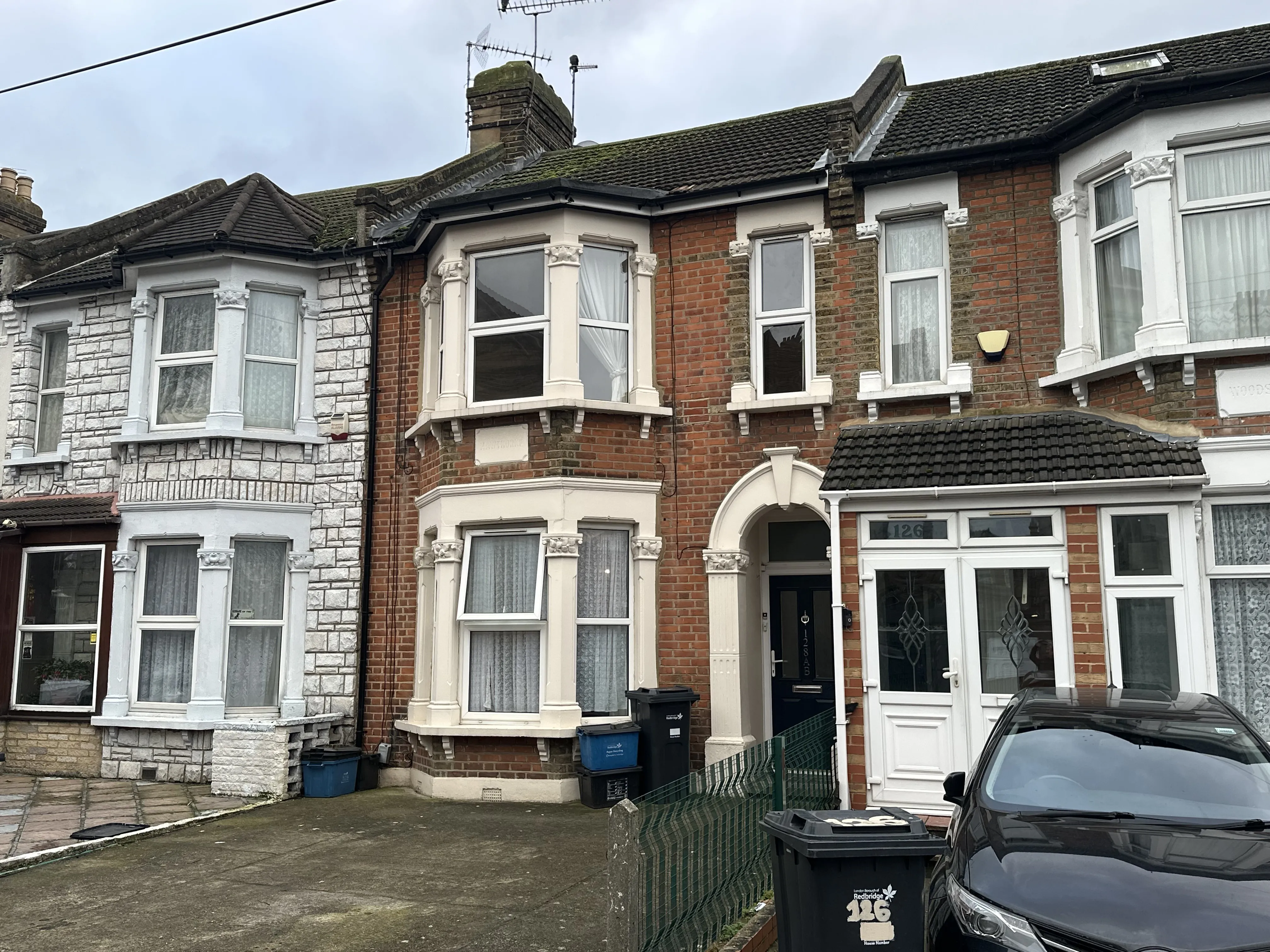 VACANT - Long Leasehold Self Contained First Floor Flat