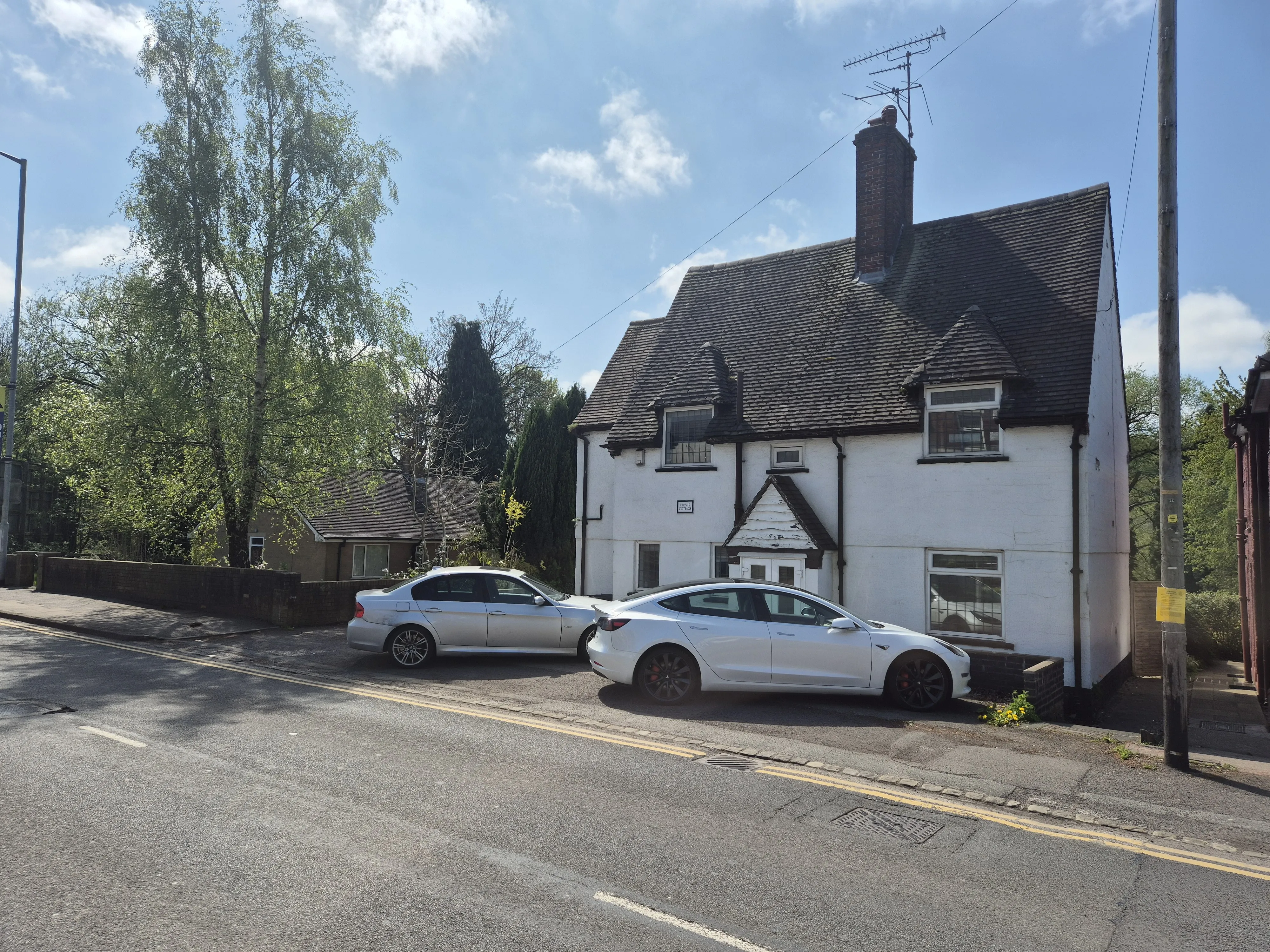 VACANT - Freehold Detached Building