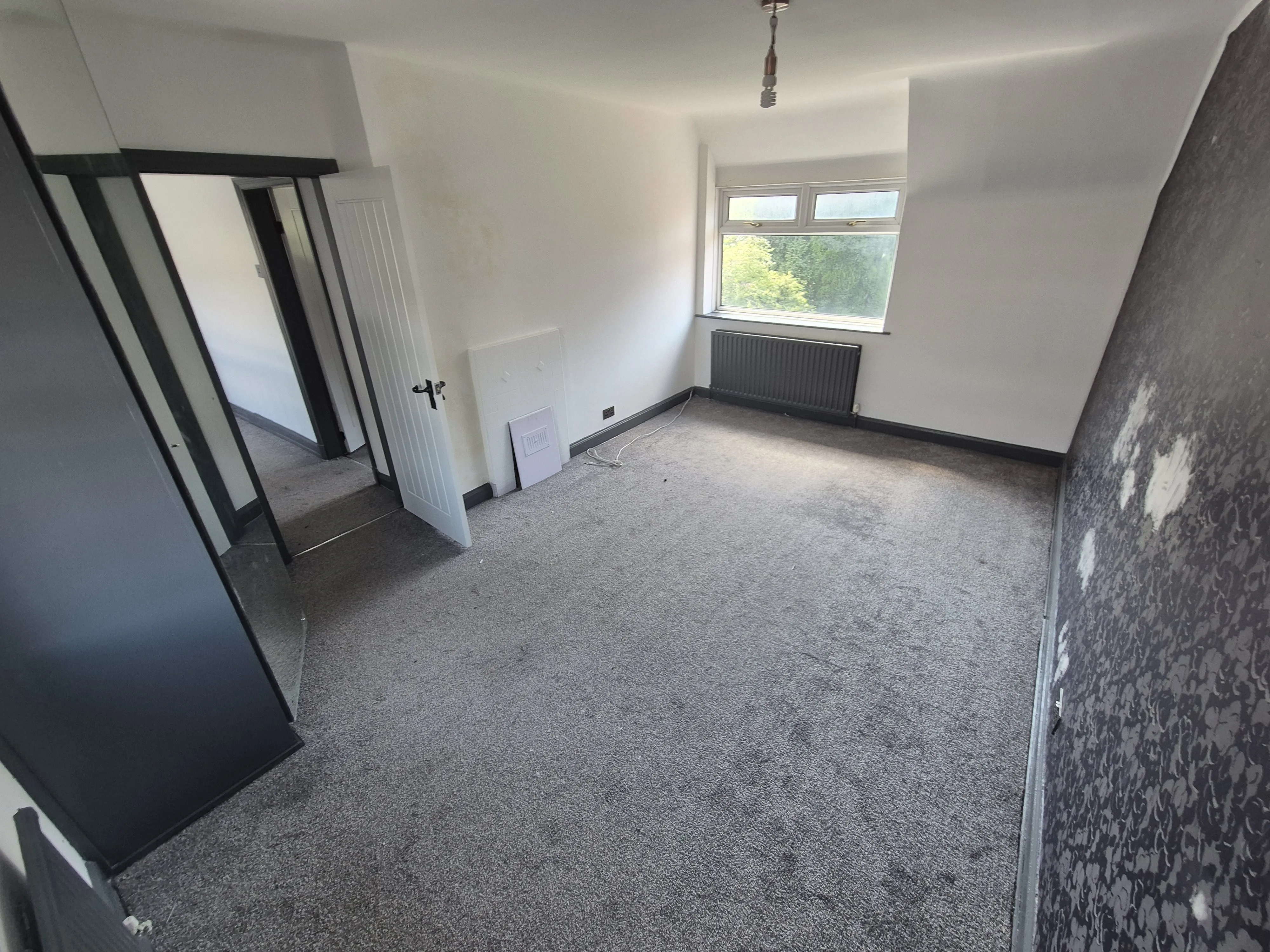 VACANT - Freehold Detached Building