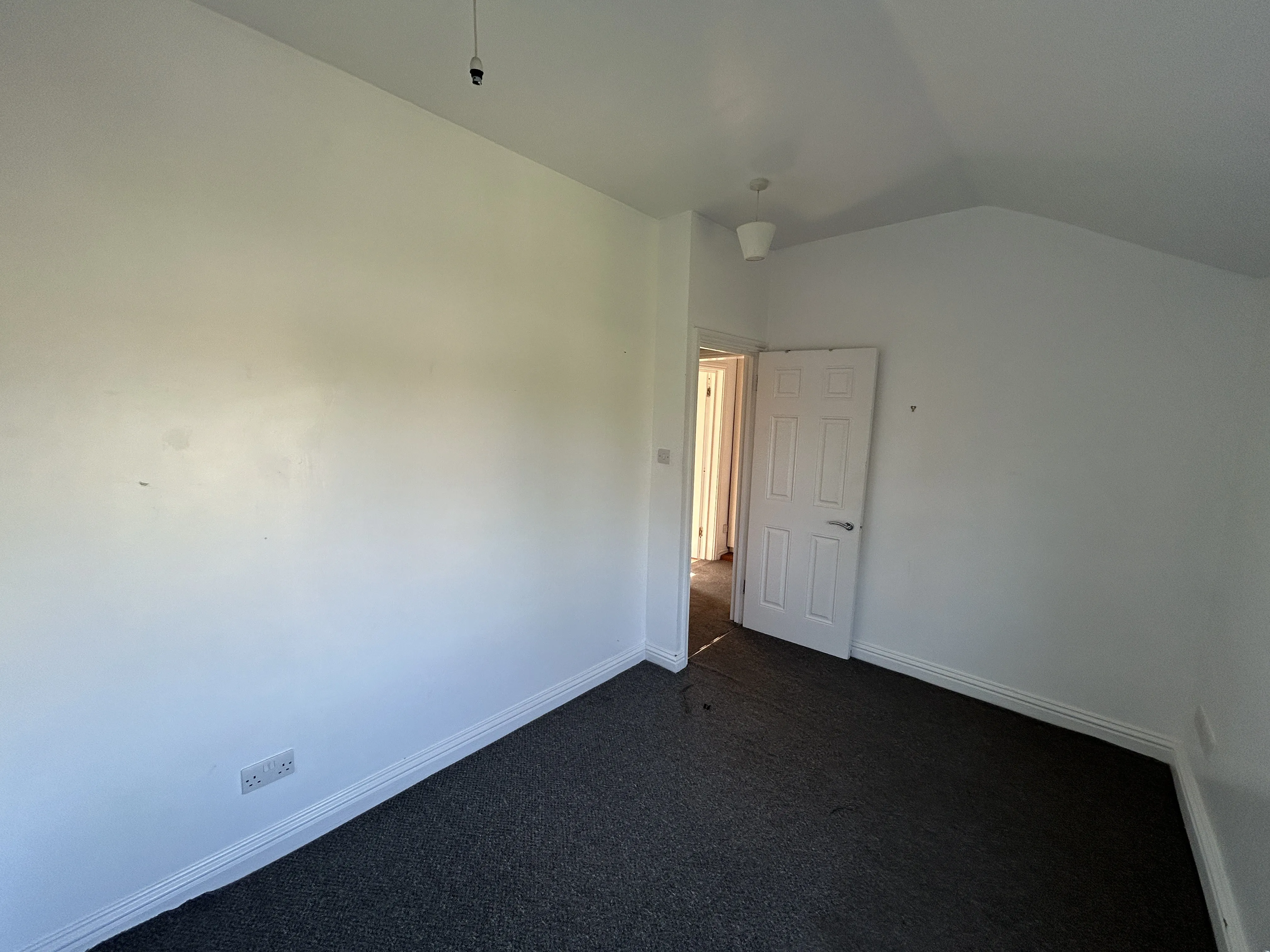VACANT - Leasehold Self Contained Second Floor Flat