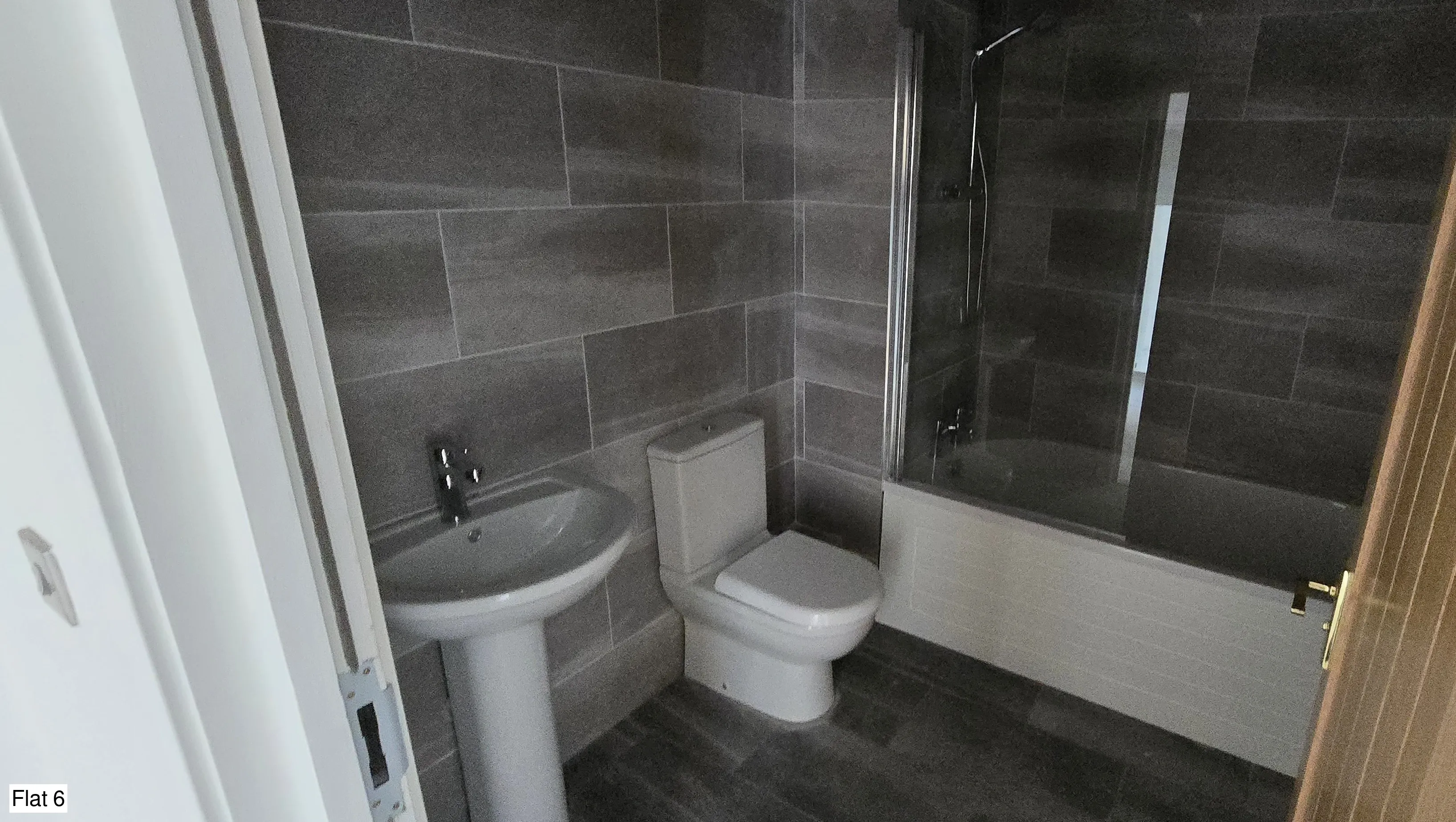 INVESTMENT - Freehold Detached Block of Flats 