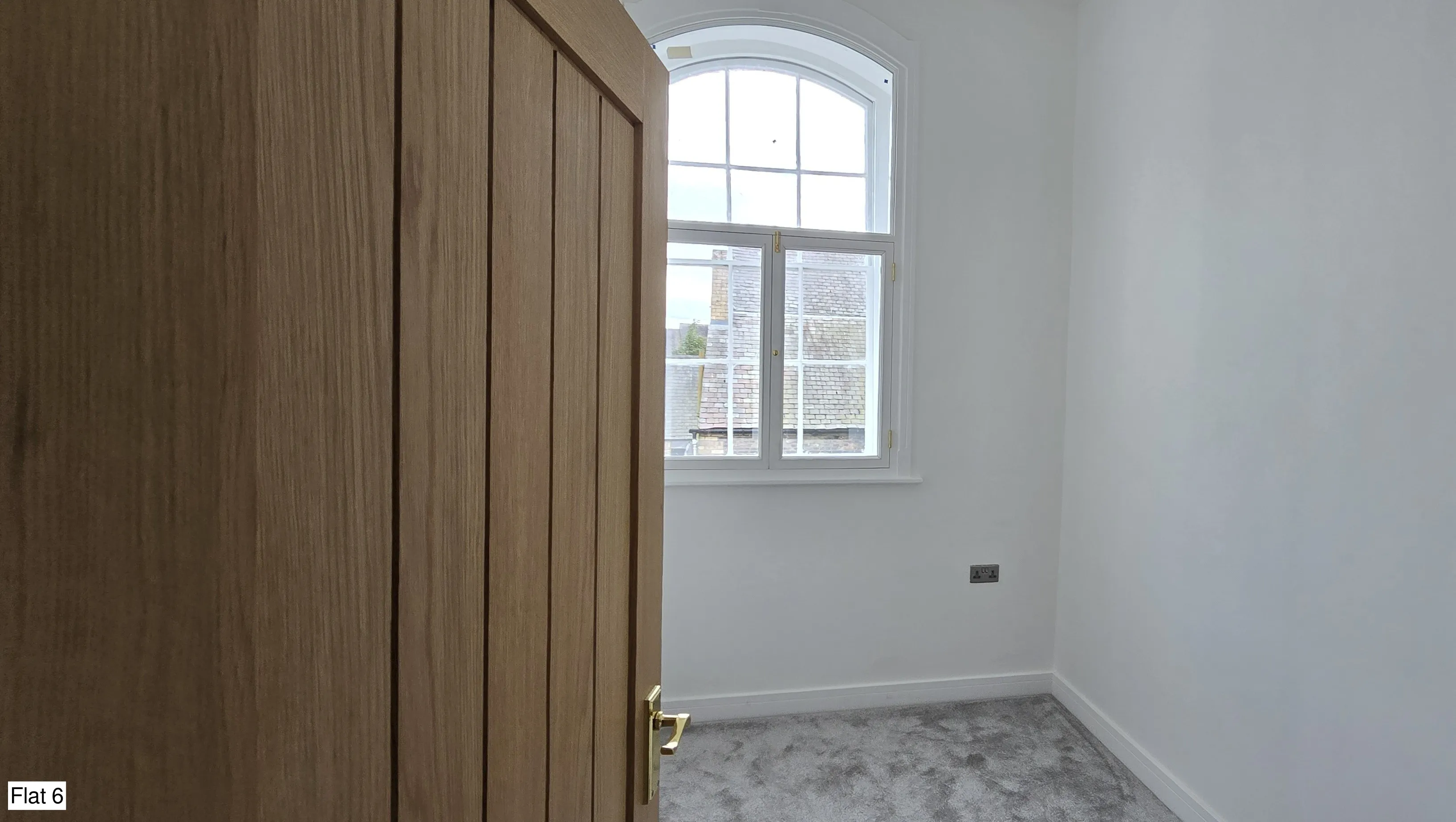 INVESTMENT - Freehold Detached Block of Flats 