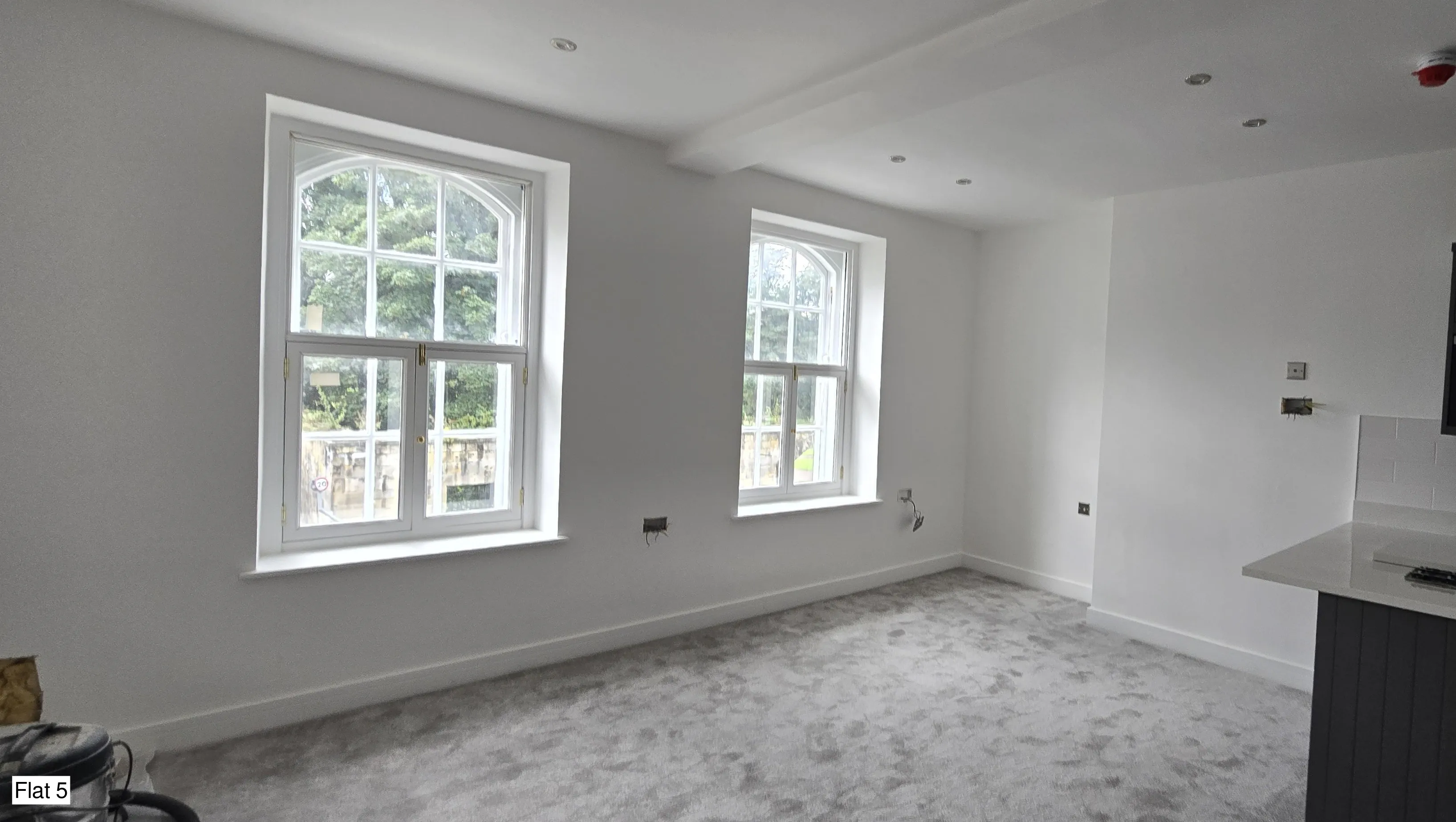 INVESTMENT - Freehold Detached Block of Flats 