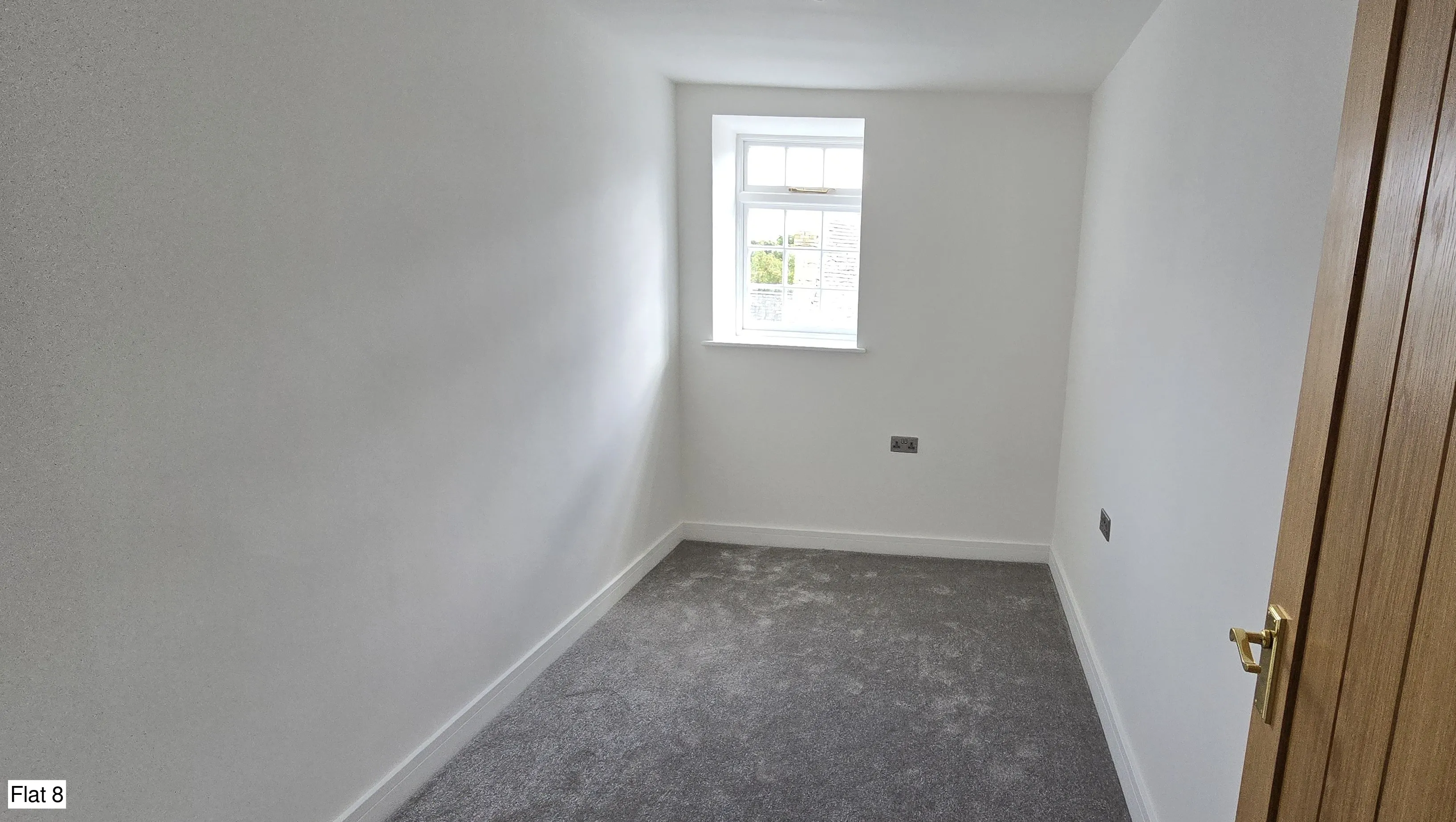 INVESTMENT - Freehold Detached Block of Flats 