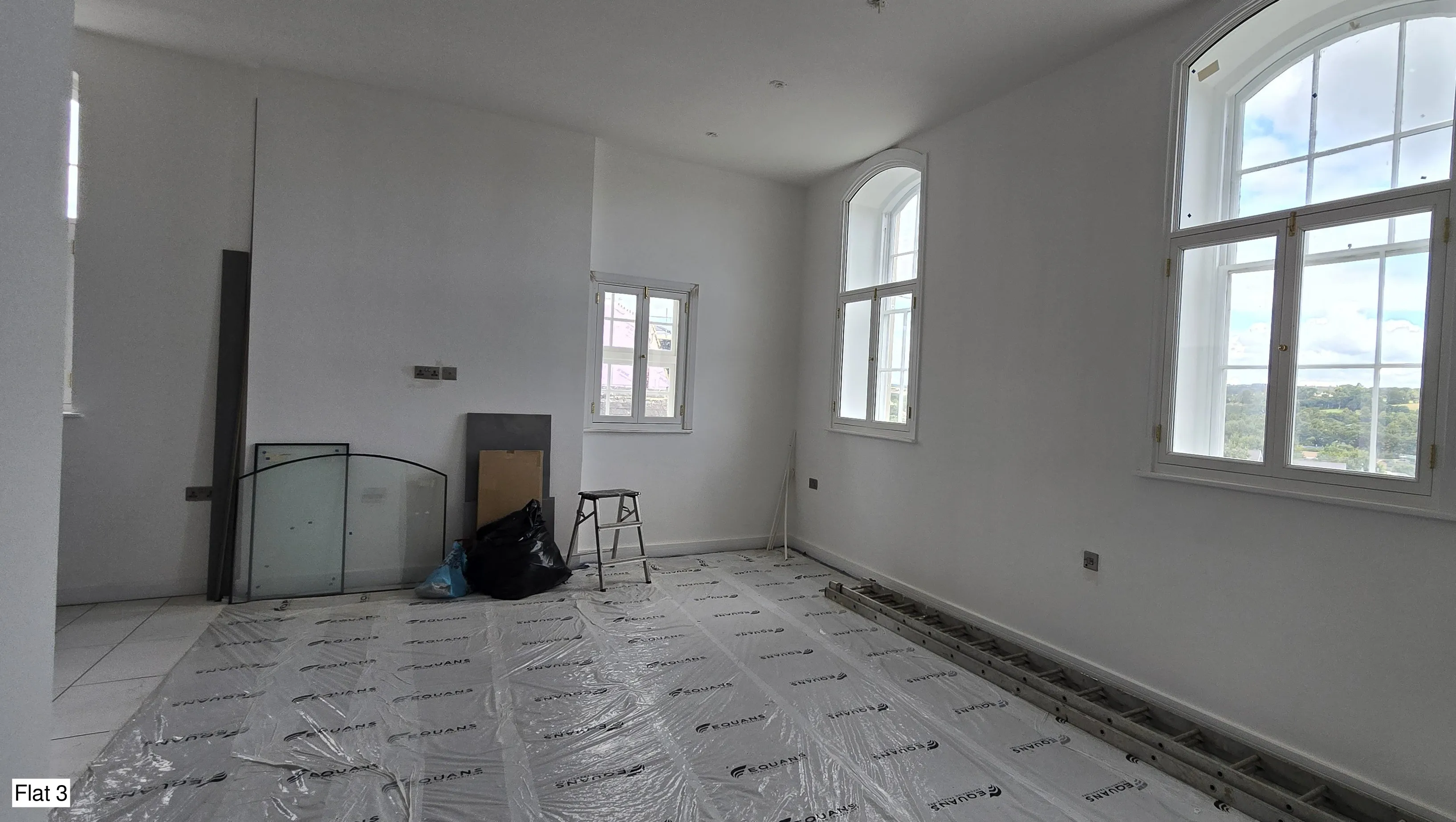 INVESTMENT - Freehold Detached Block of Flats 