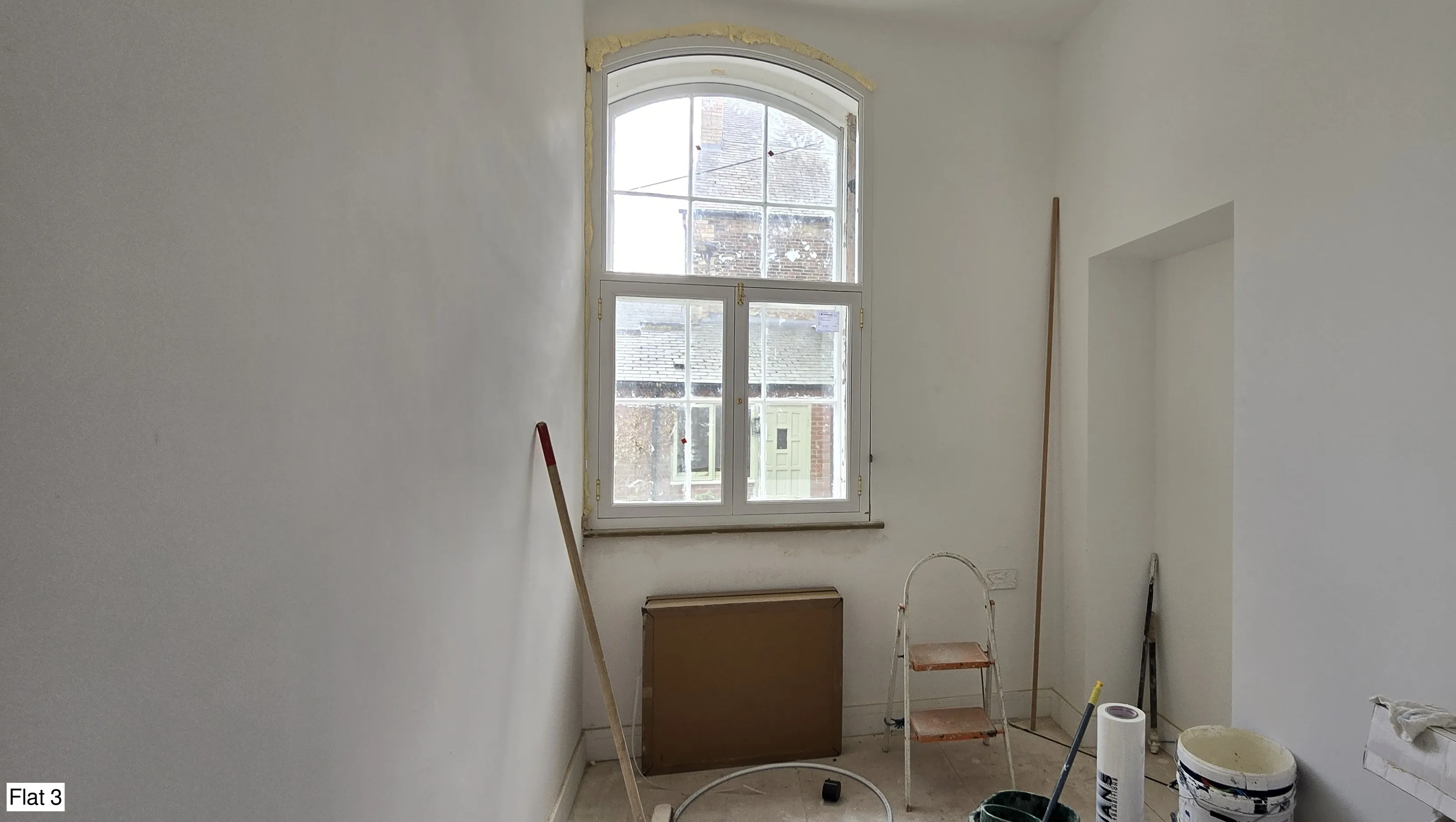 INVESTMENT - Freehold Detached Block of Flats 