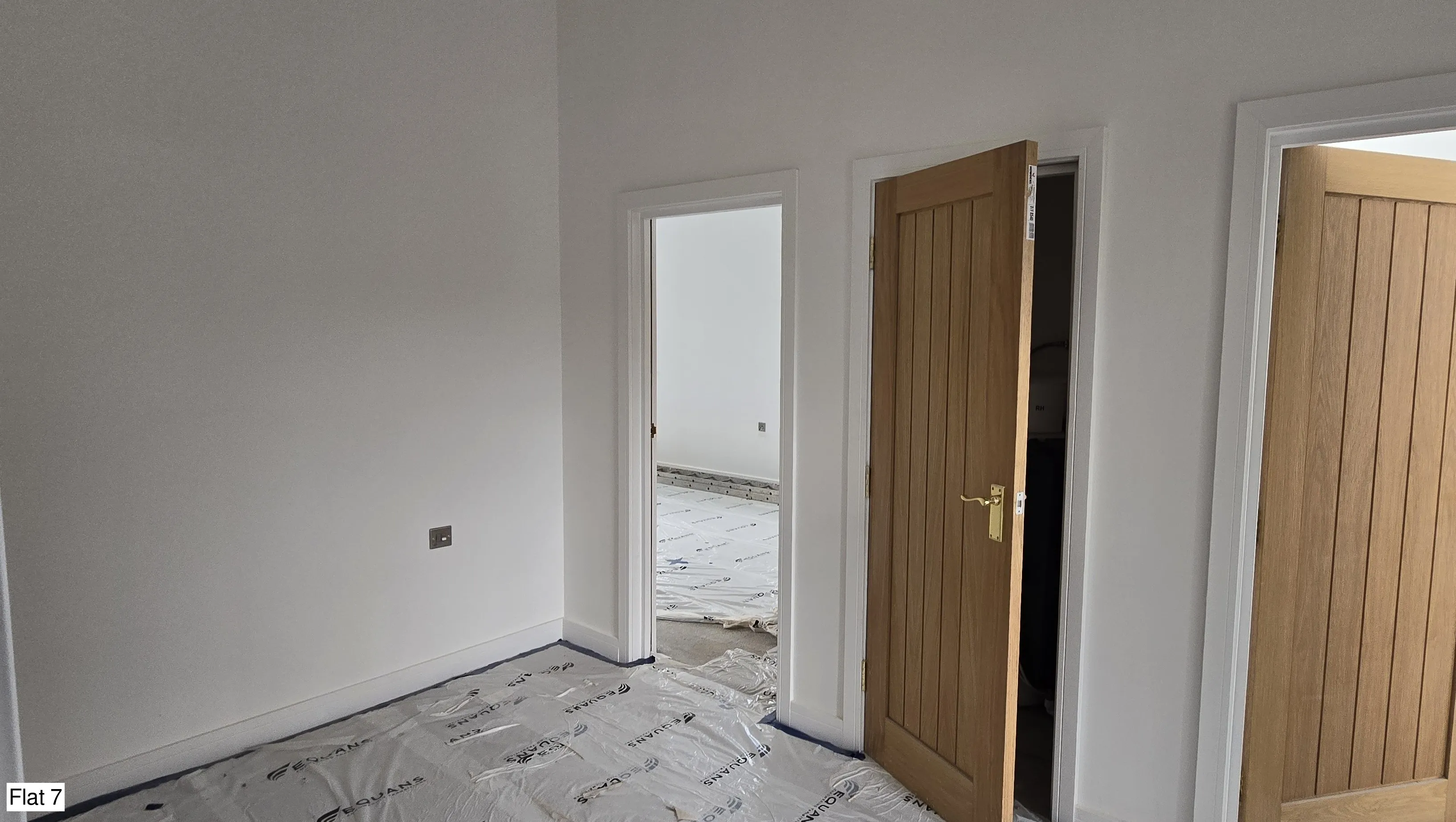 INVESTMENT - Freehold Detached Block of Flats 