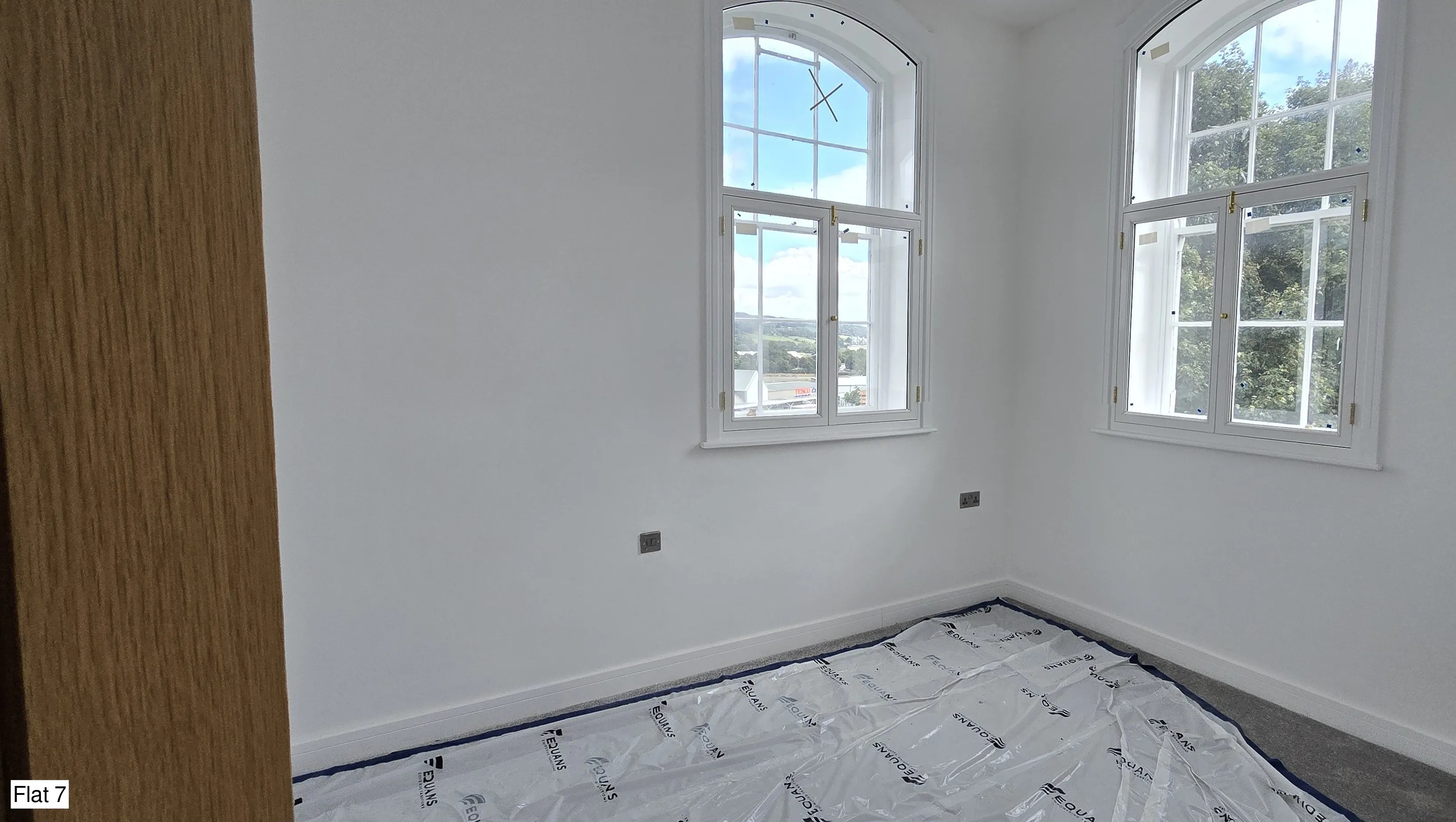 INVESTMENT - Freehold Detached Block of Flats 