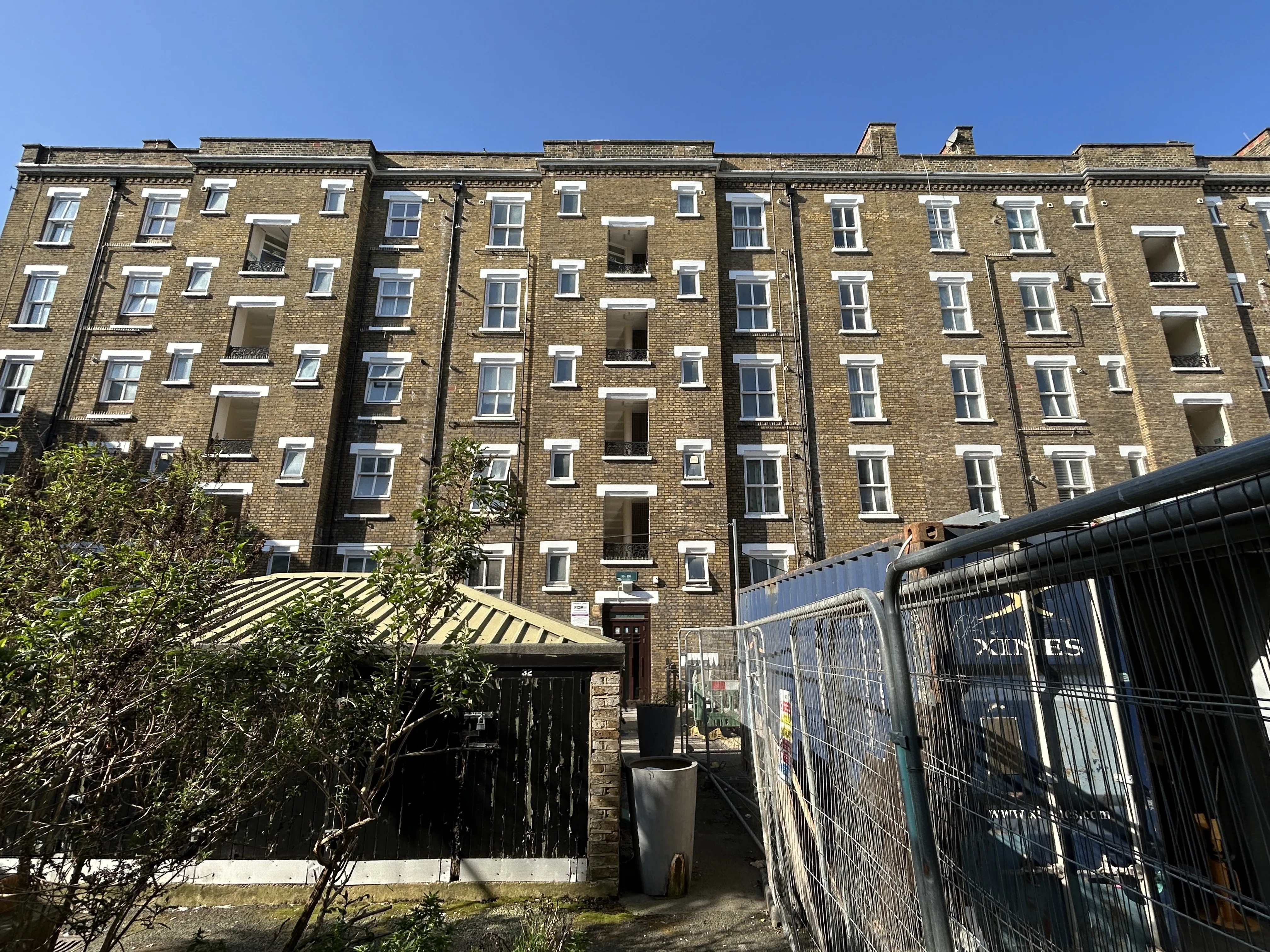 VACANT - Leasehold Self Contained Fourth Floor Flat