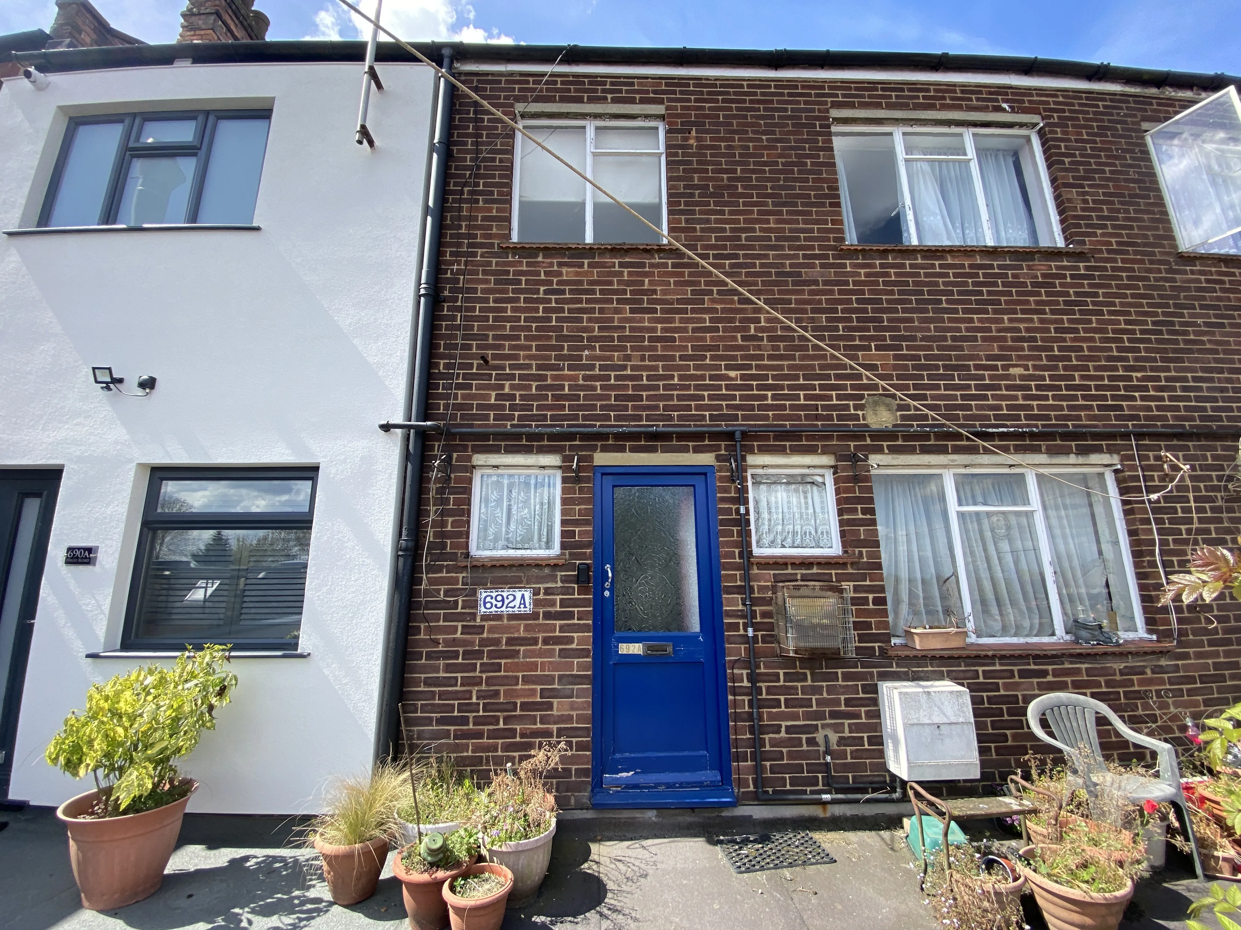 INVESTMENT - Freehold Mid Terrace Building