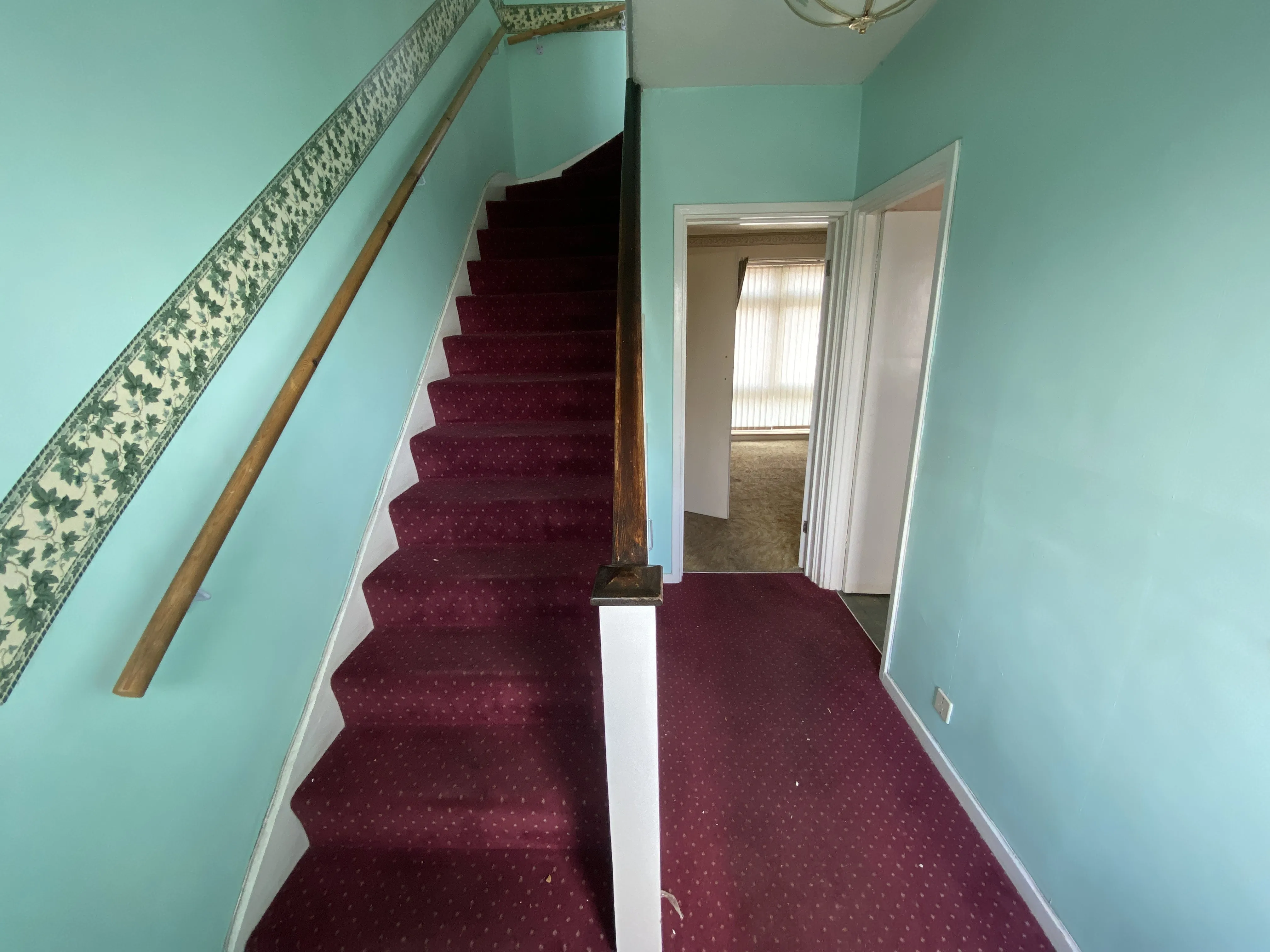 INVESTMENT - Freehold Mid Terrace Building
