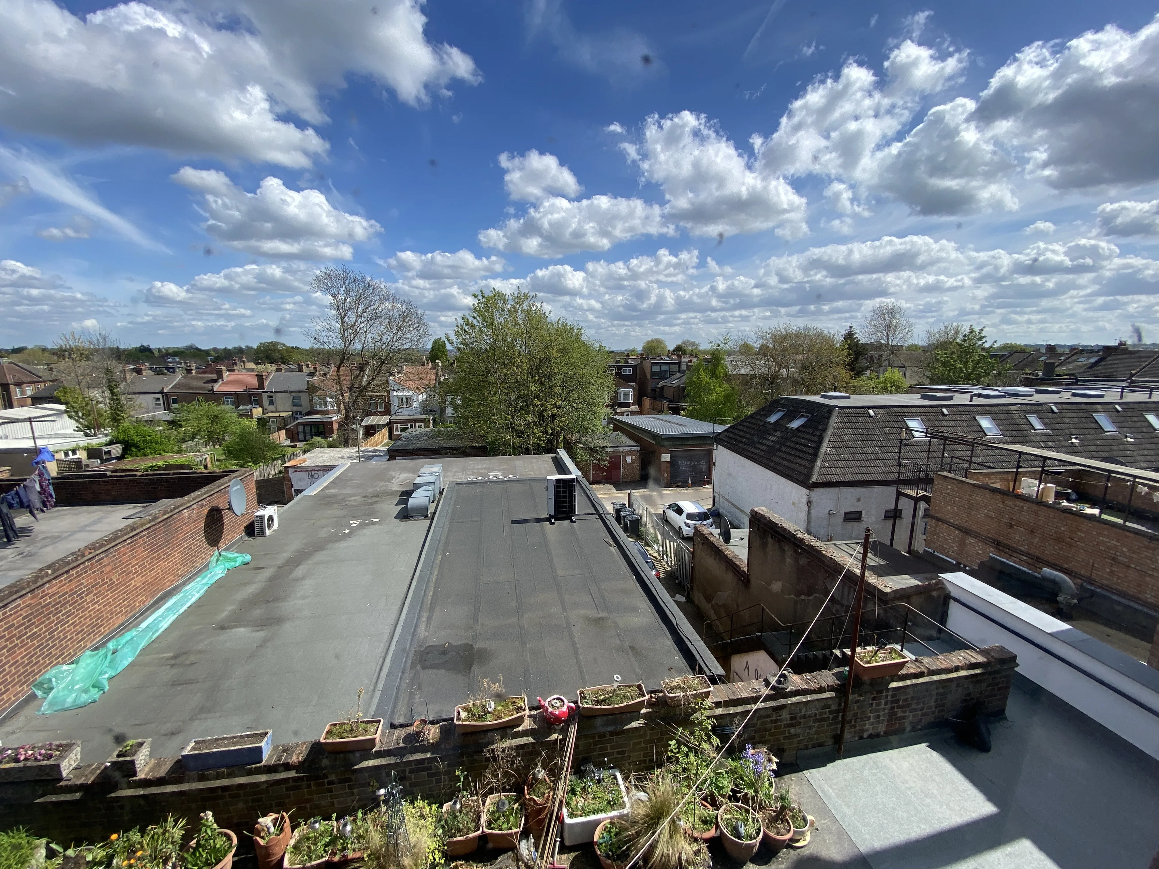 INVESTMENT - Freehold Mid Terrace Building