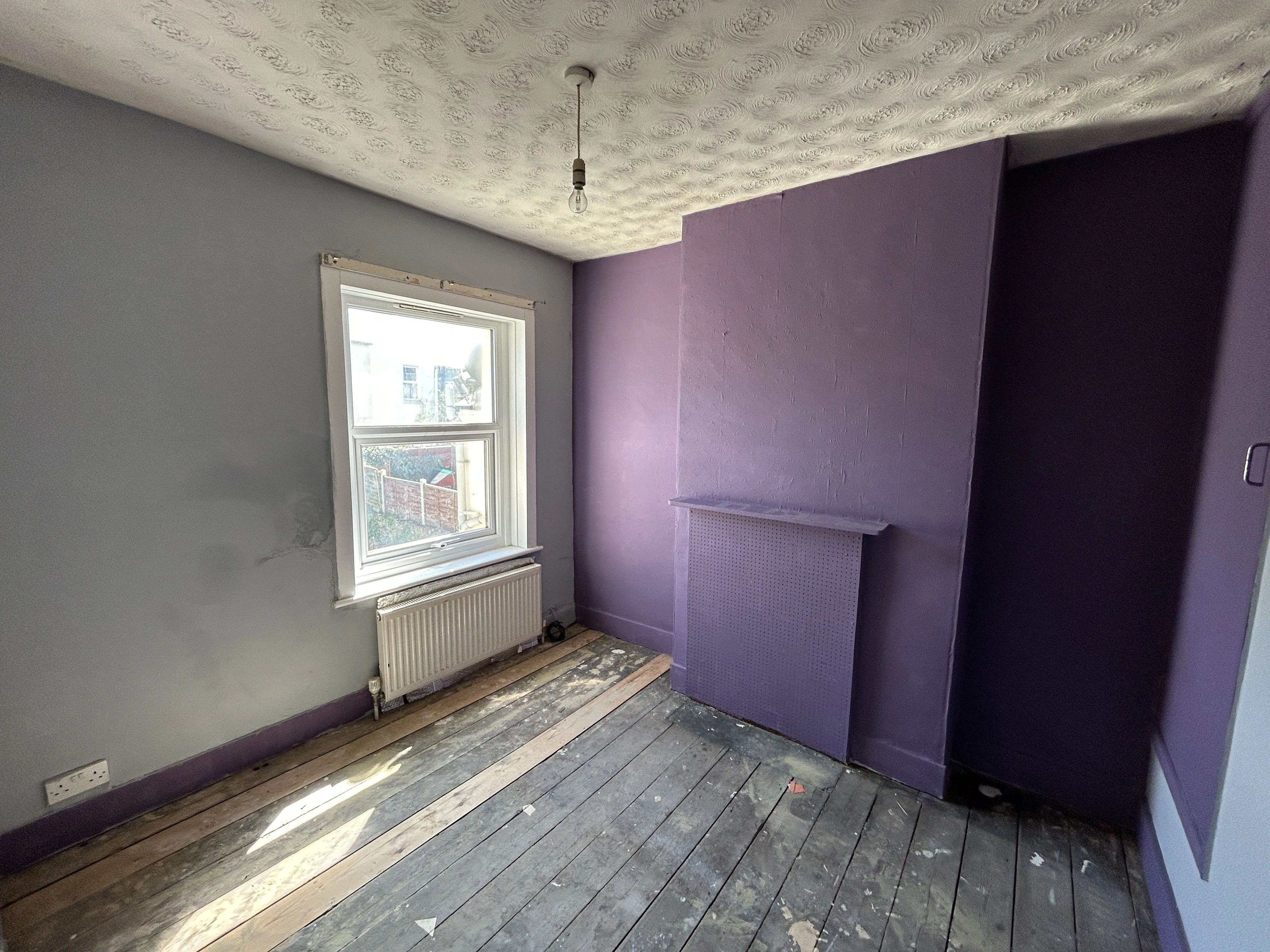 VACANT - Freehold Mid Terrace House
