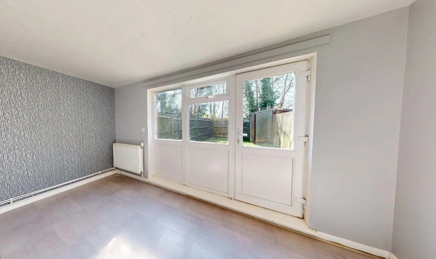 VACANT - Freehold Mid Terrace House