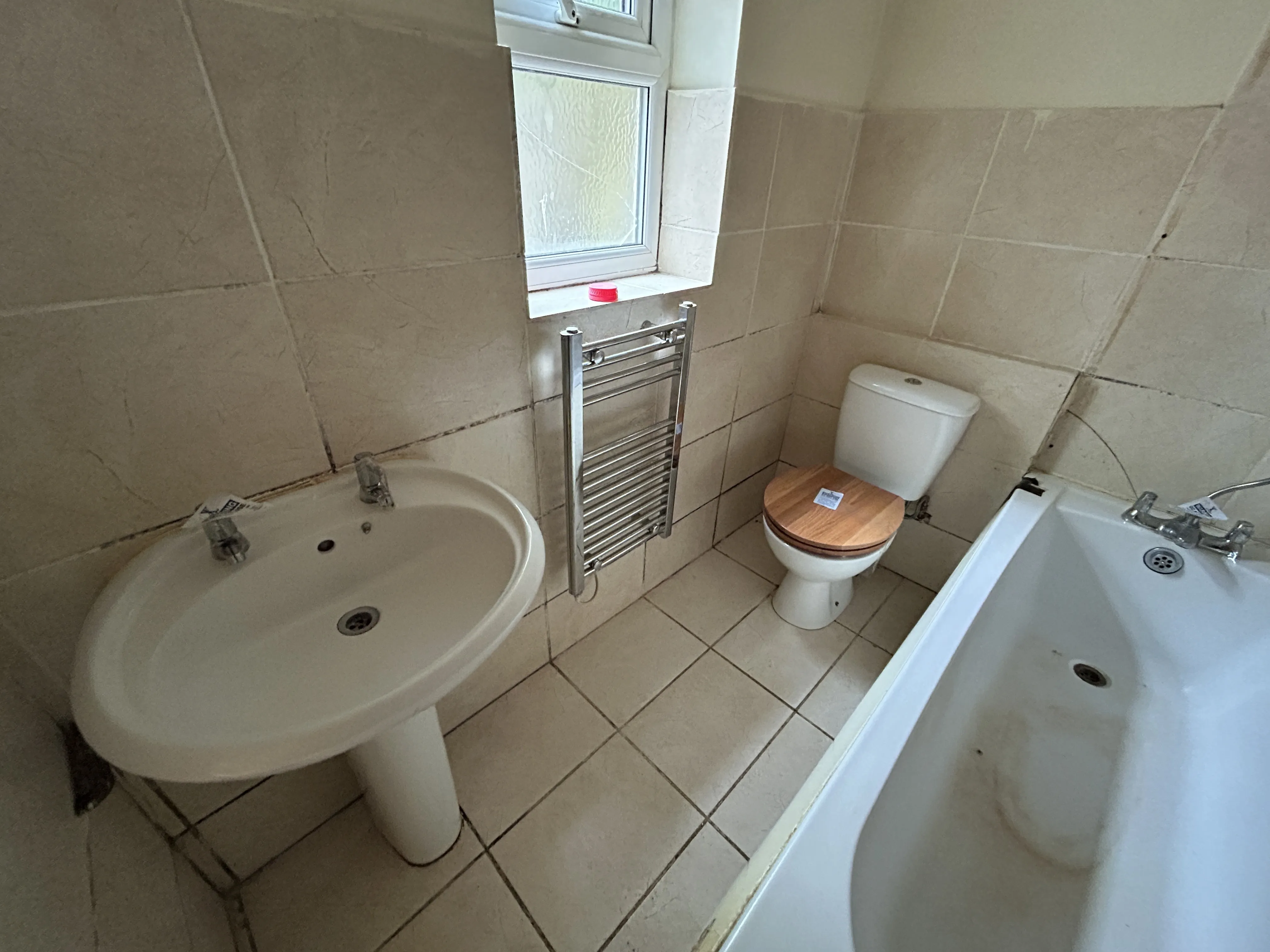 Leasehold Self Contained Ground Floor Flat