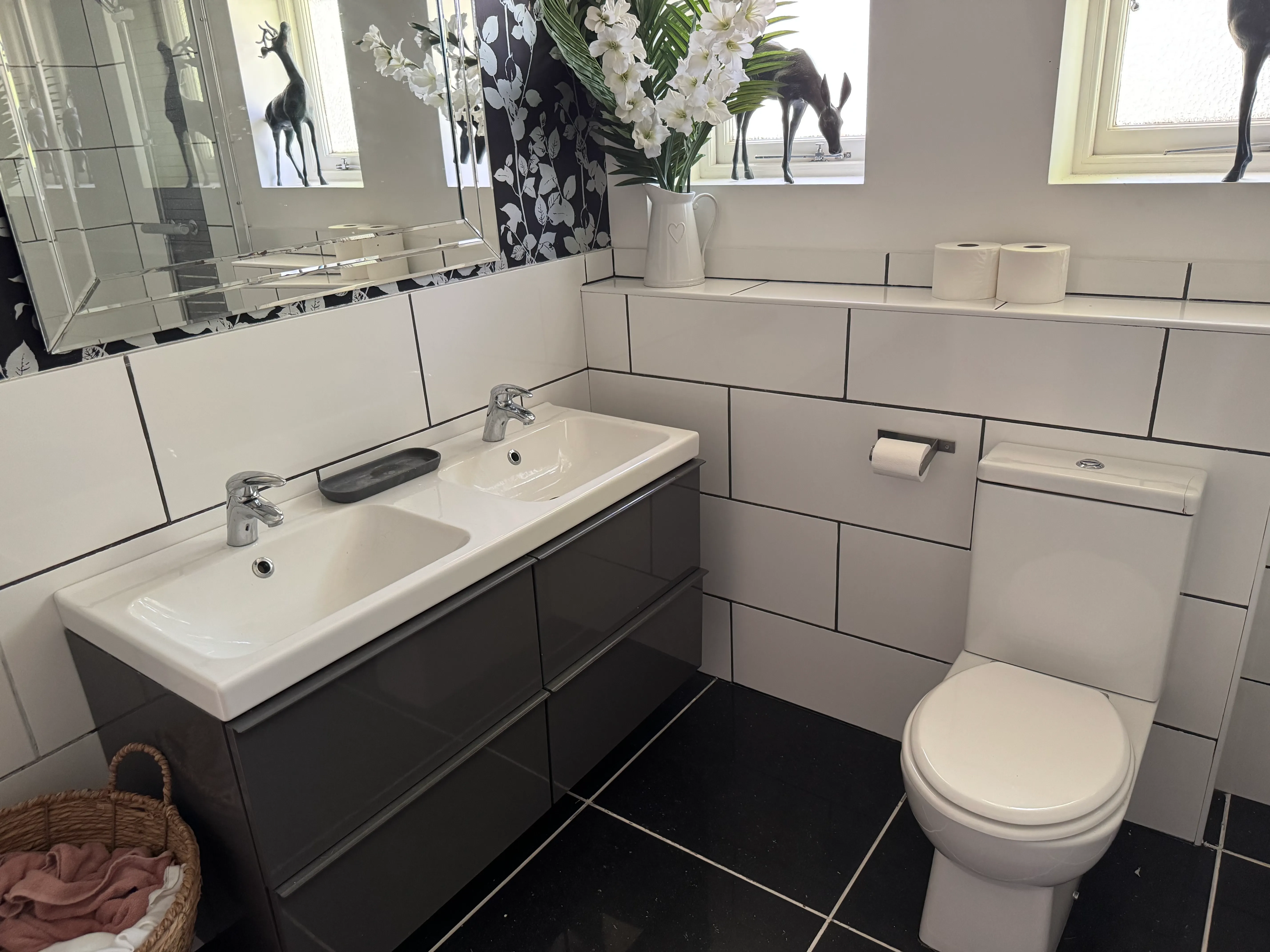 VACANT - Freehold Detached House with additional Coach House 