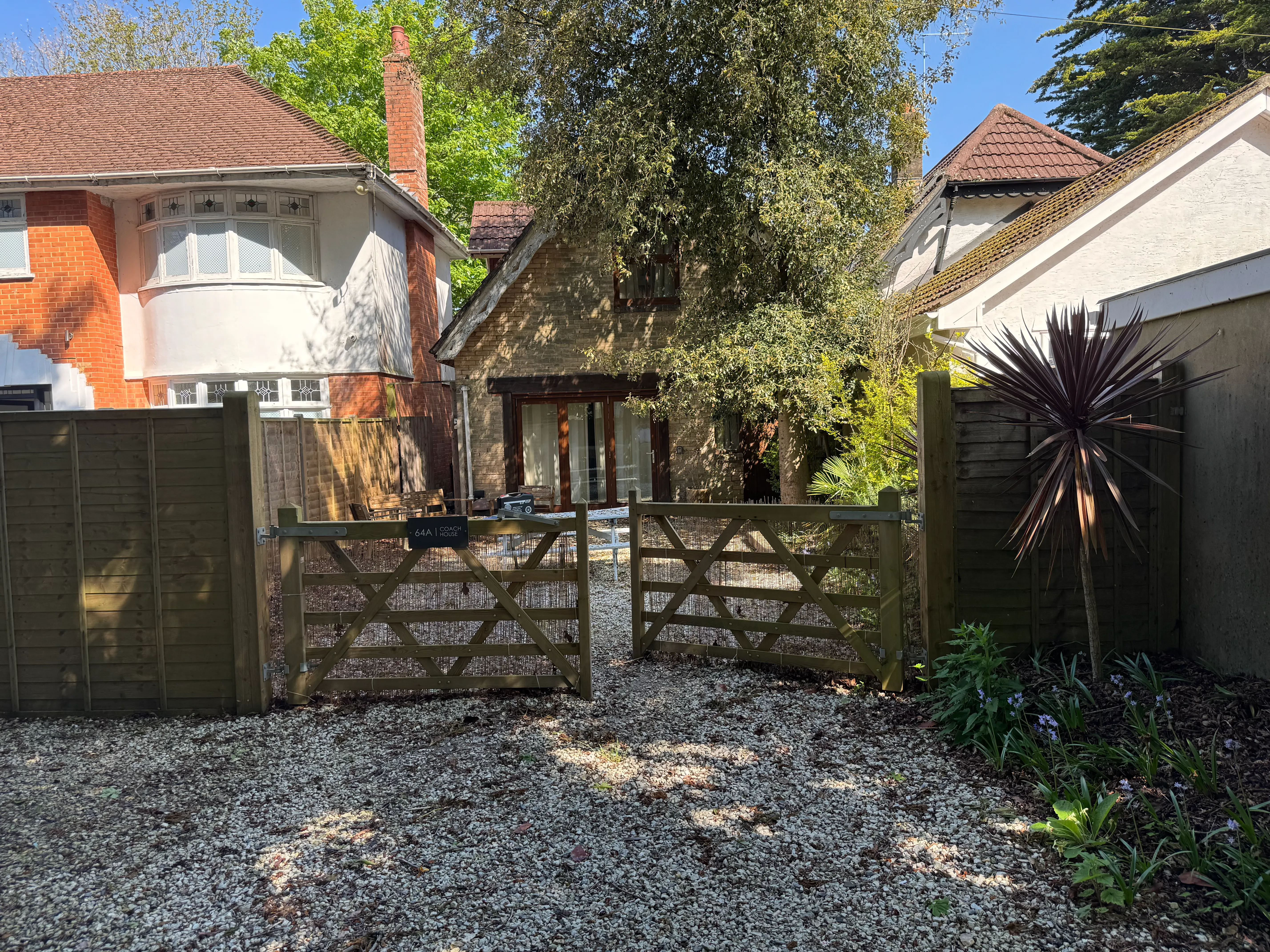 VACANT - Freehold Detached House with additional Coach House 
