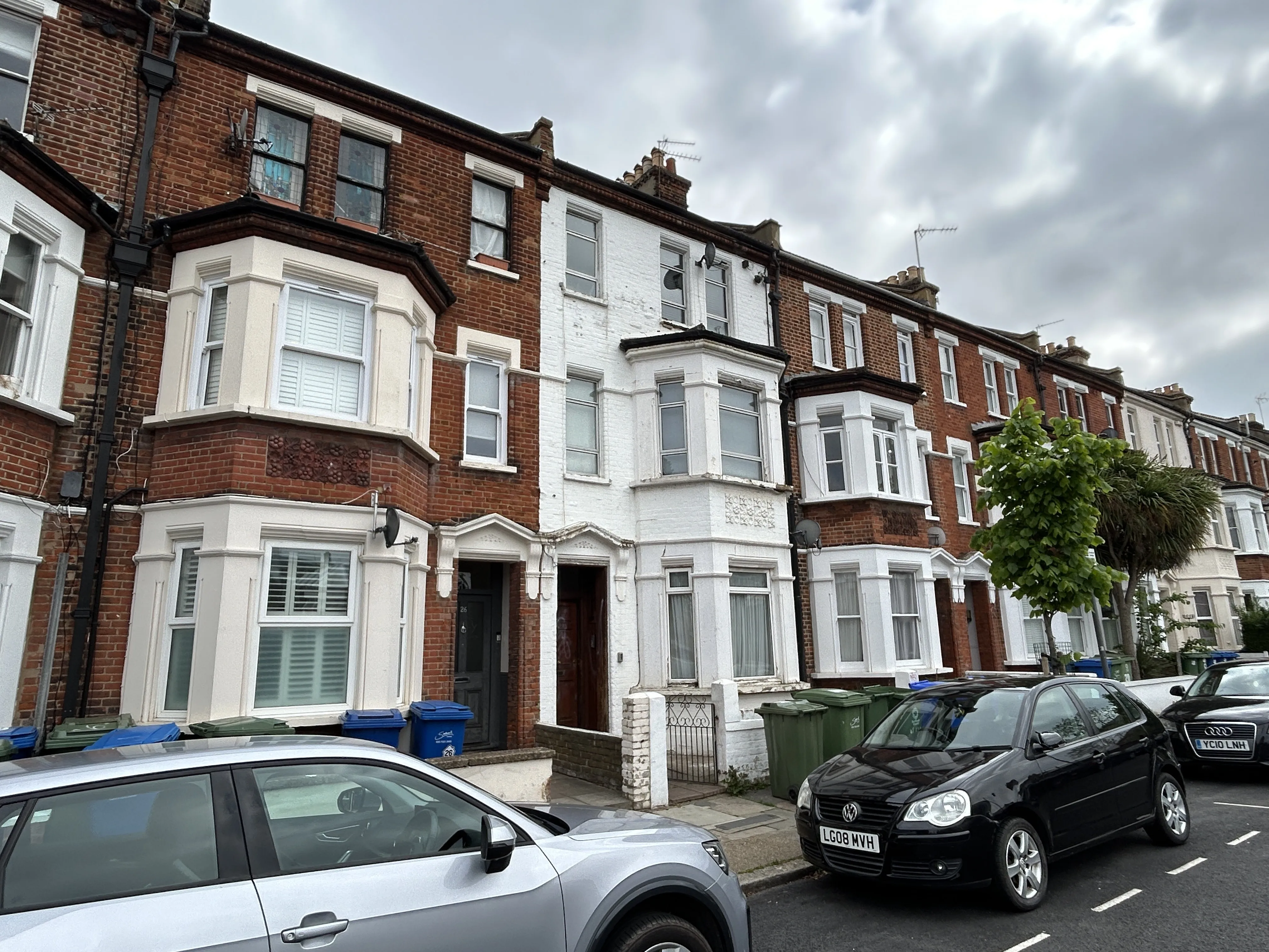 Leasehold Self Contained Ground Floor Flat