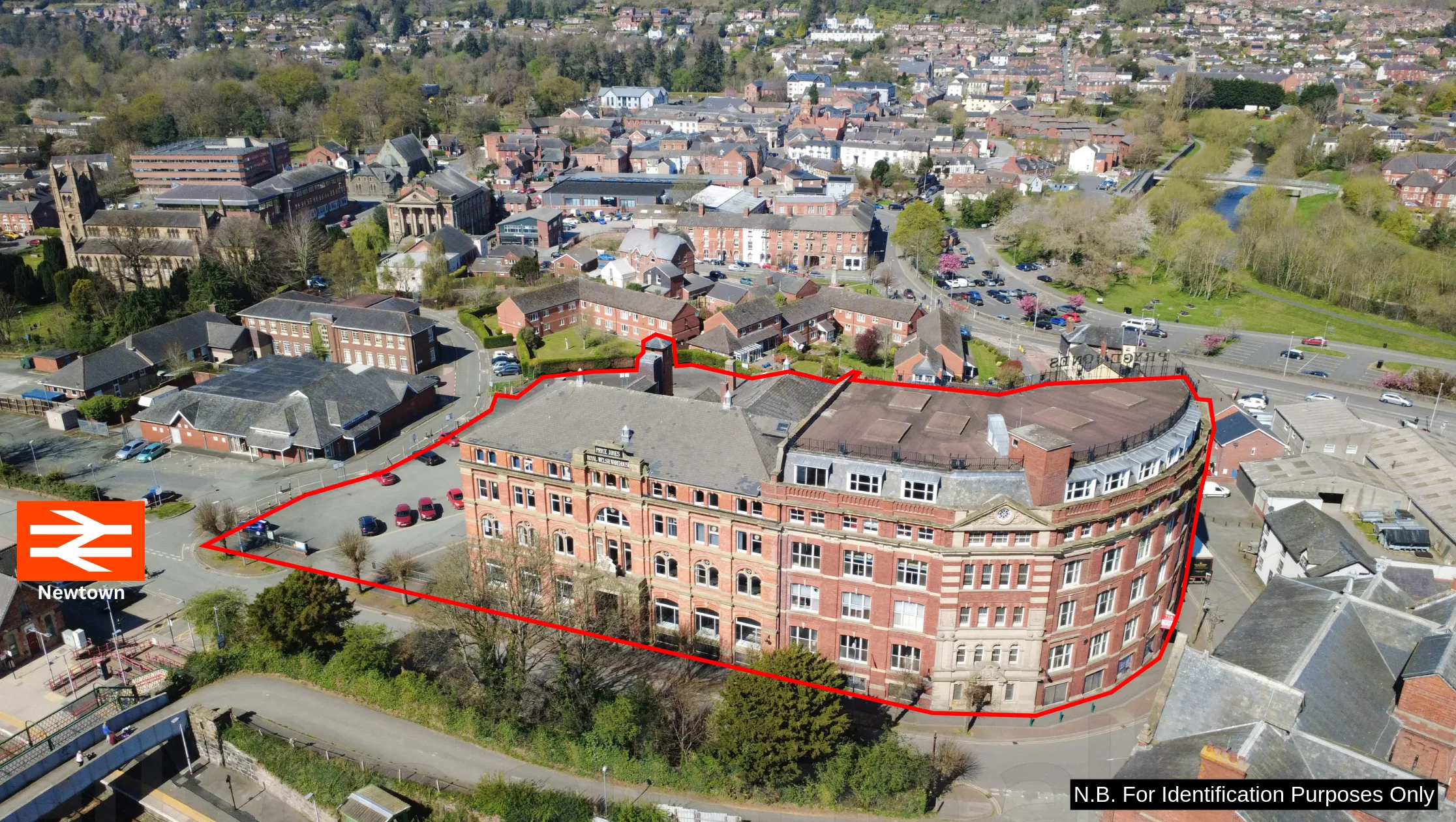 Attractive Grade II Listed Freehold Retail and Office Investment