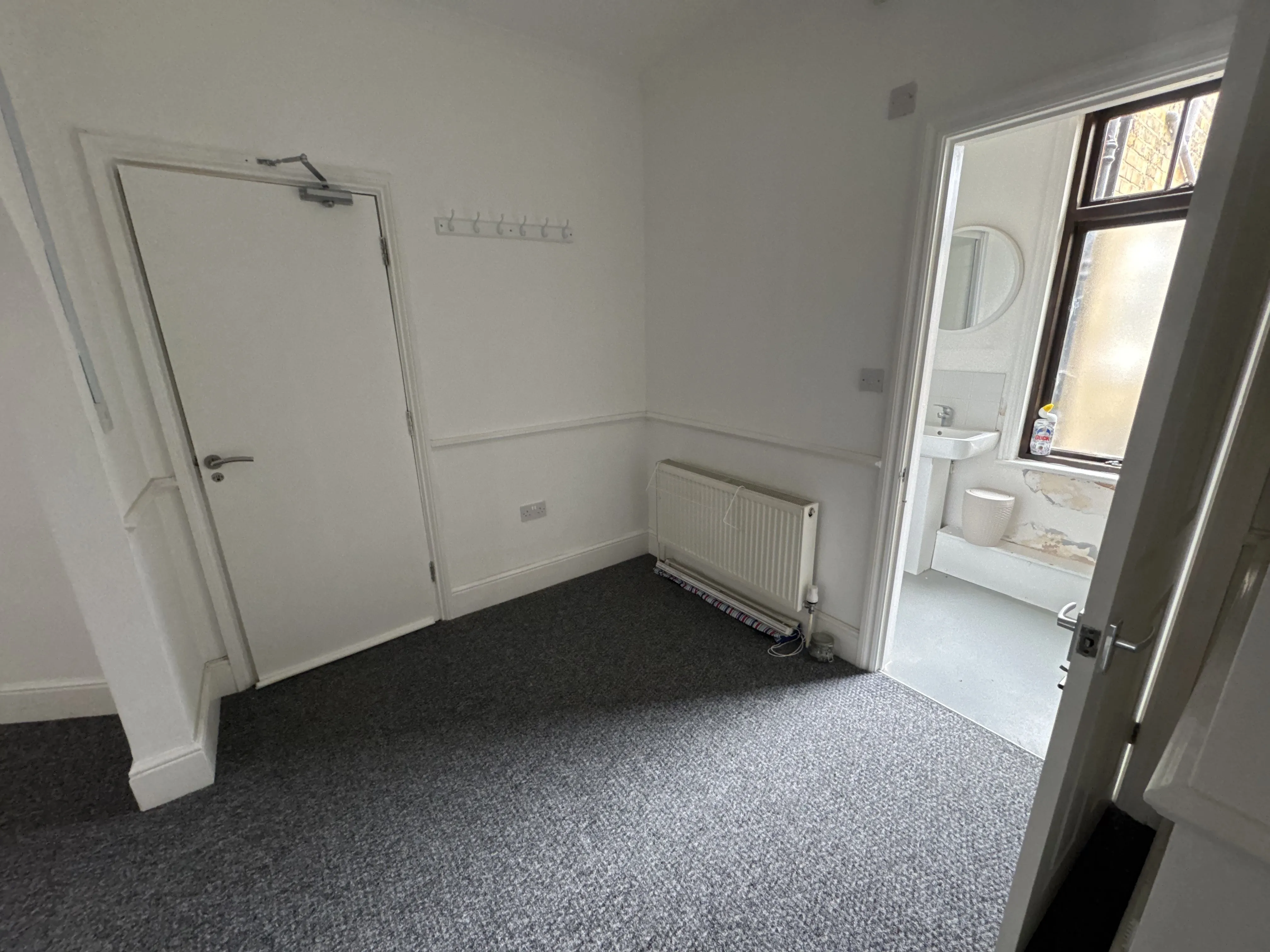 VACANT - Freehold End of Terrace House