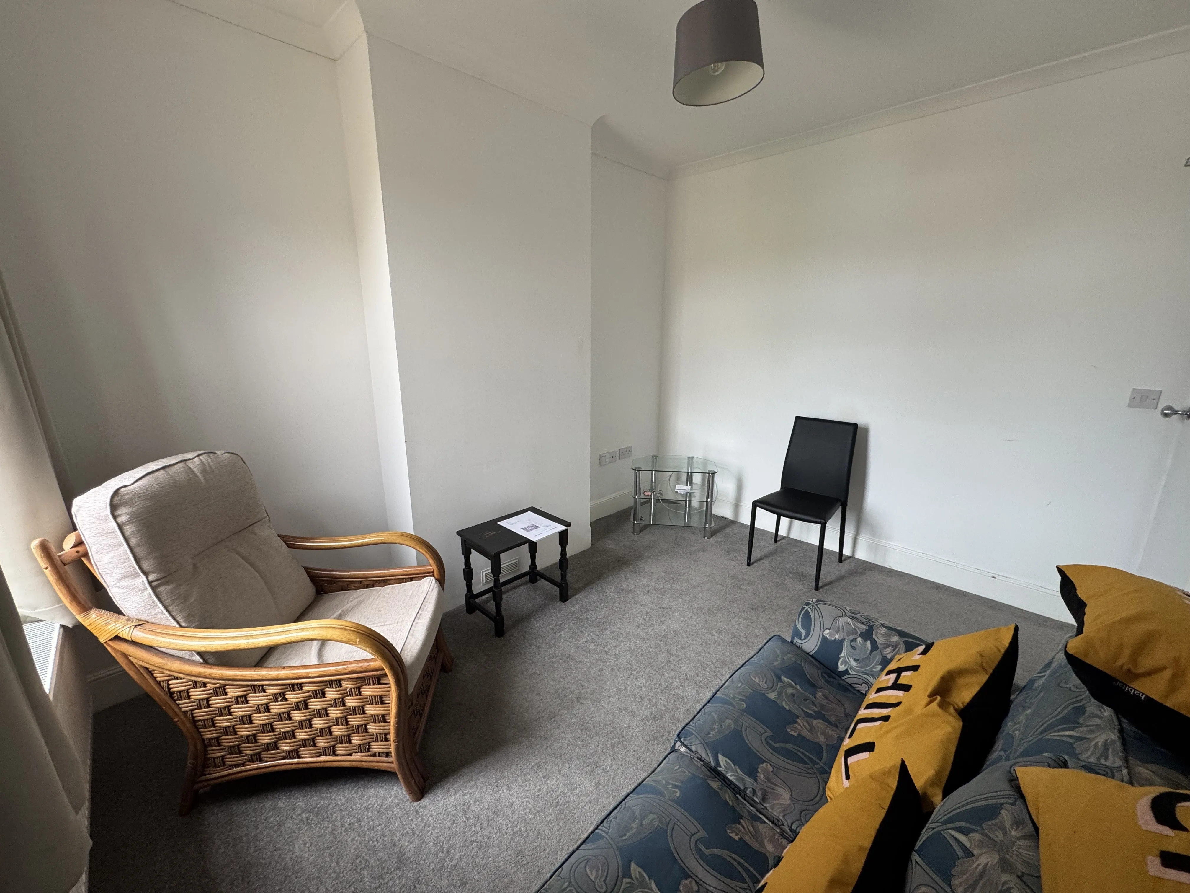 VACANT - Freehold End of Terrace House