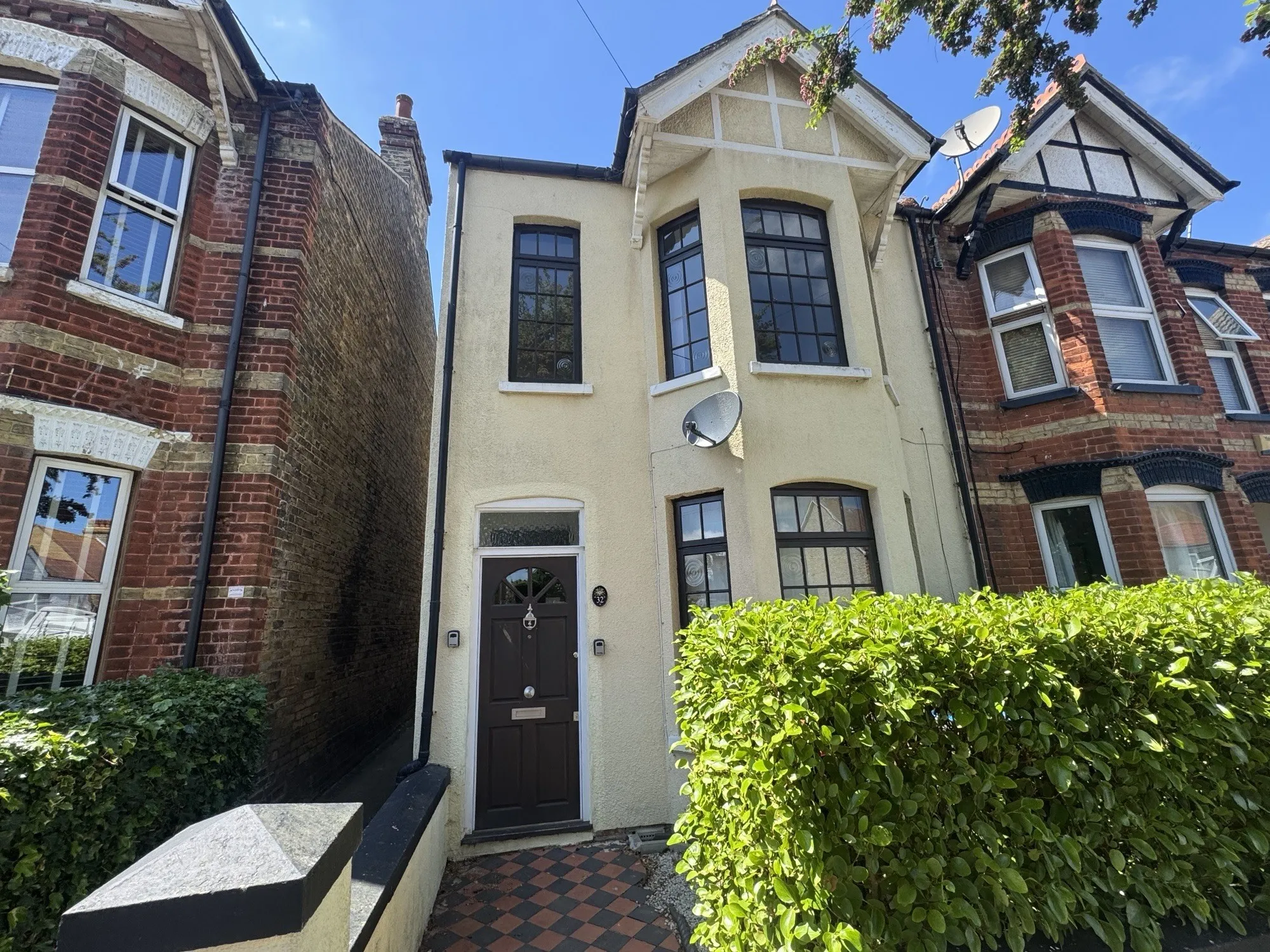 VACANT - Freehold End of Terrace House