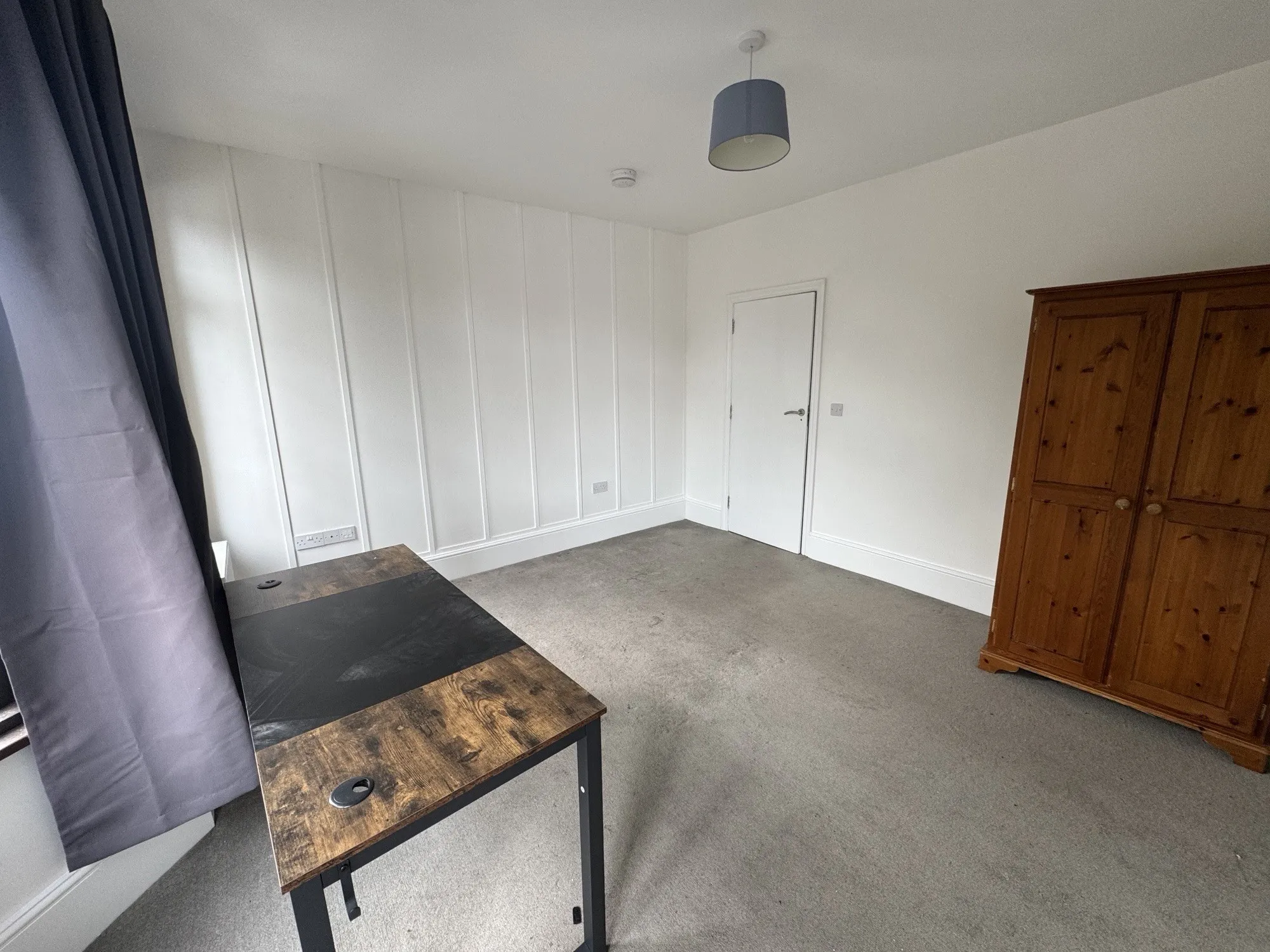 VACANT - Freehold End of Terrace House