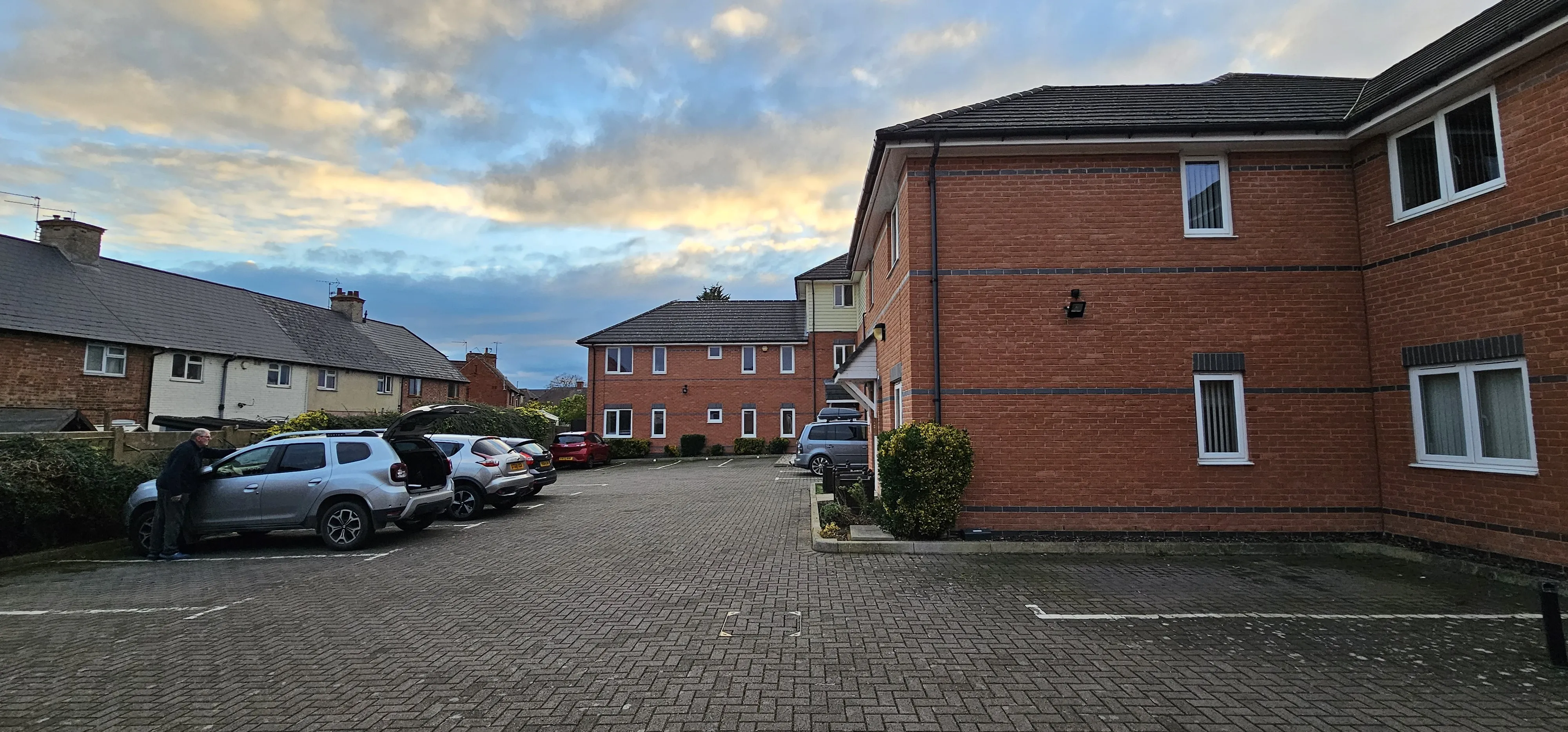 VACANT - Leasehold Self Contained First Floor Flat