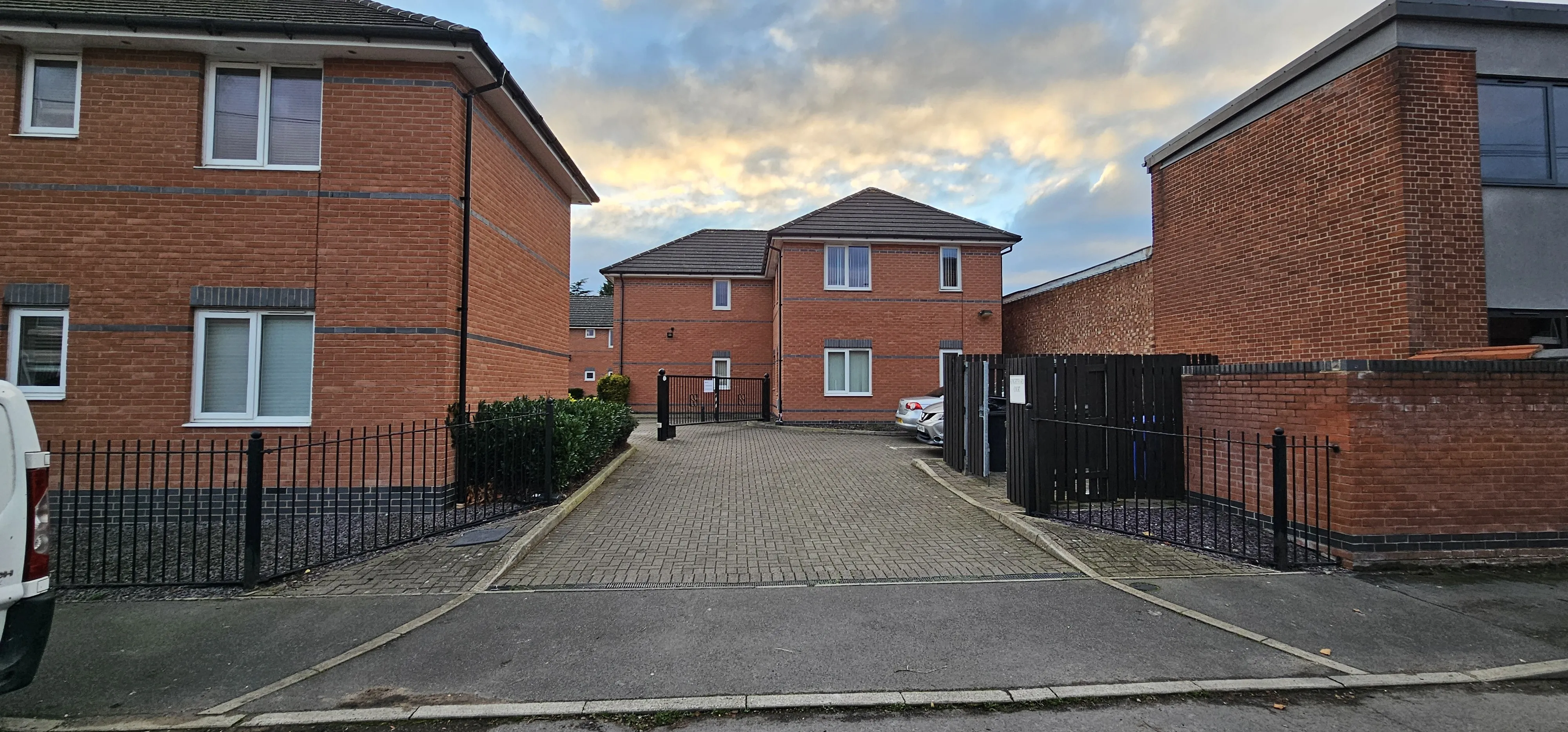 VACANT - Leasehold Self Contained First Floor Flat