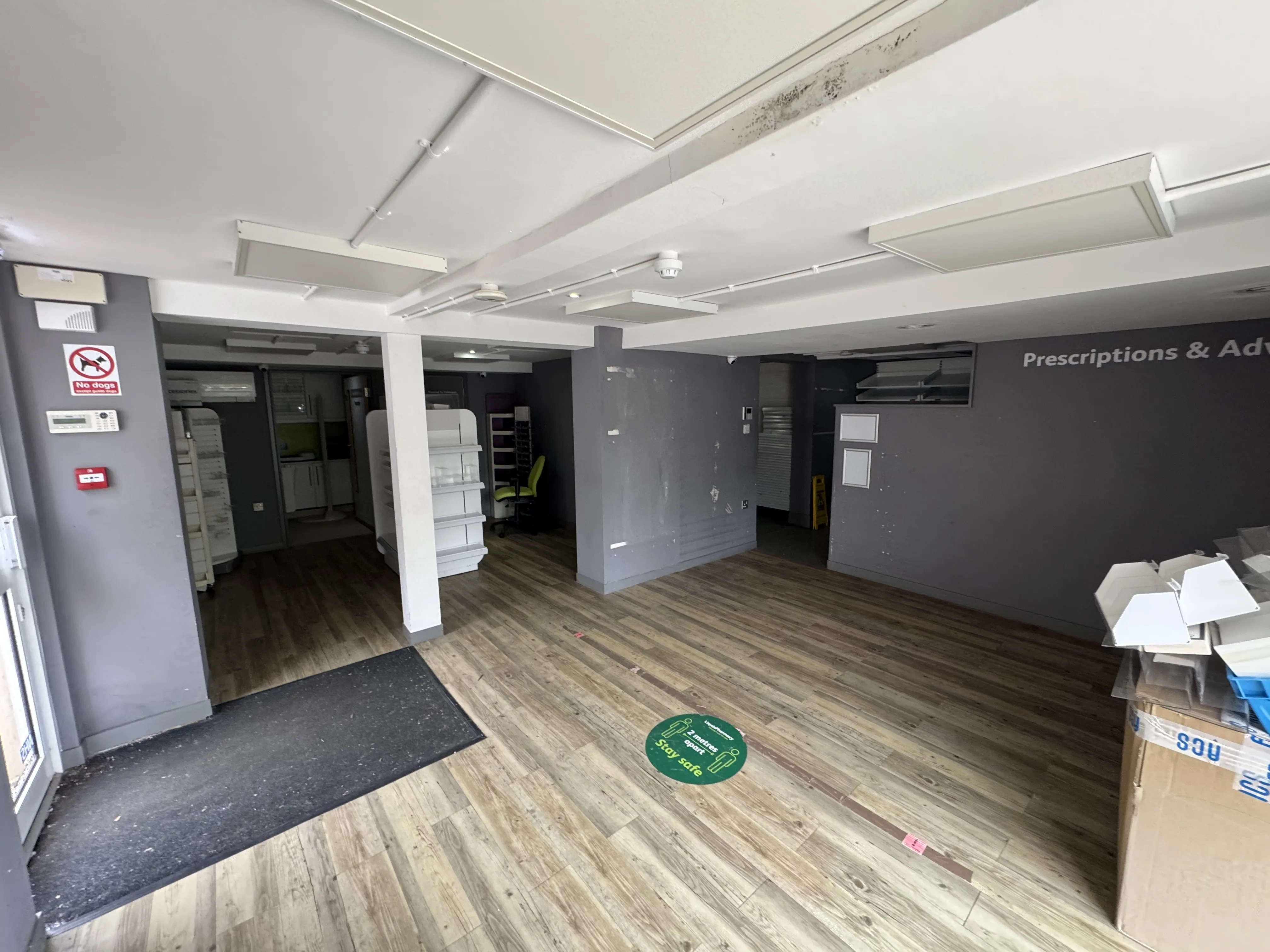 INVESTMENT - Freehold Detached Building with Ground Floor Planning Permission 