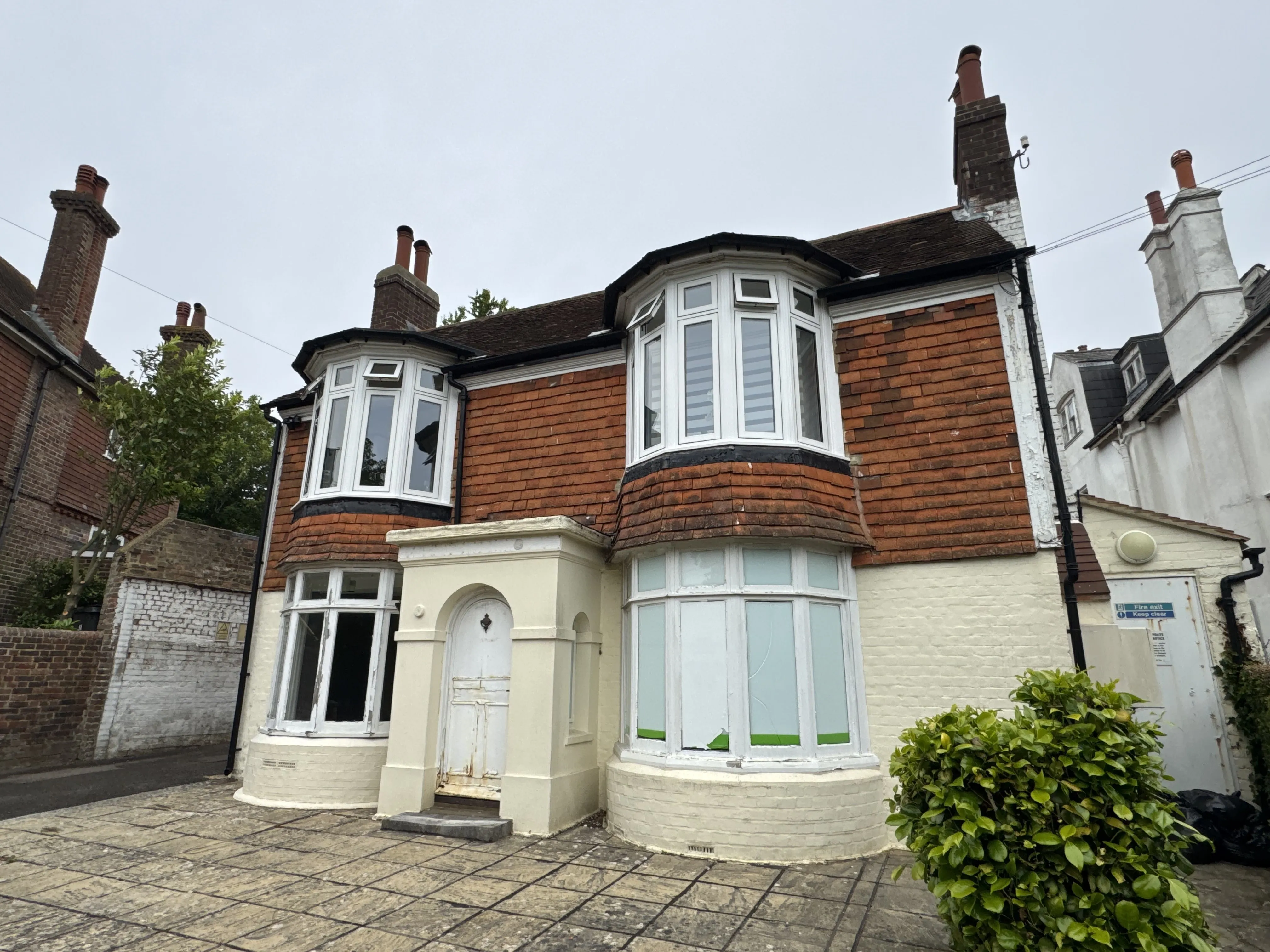 INVESTMENT - Freehold Detached Building with Ground Floor Planning Permission 