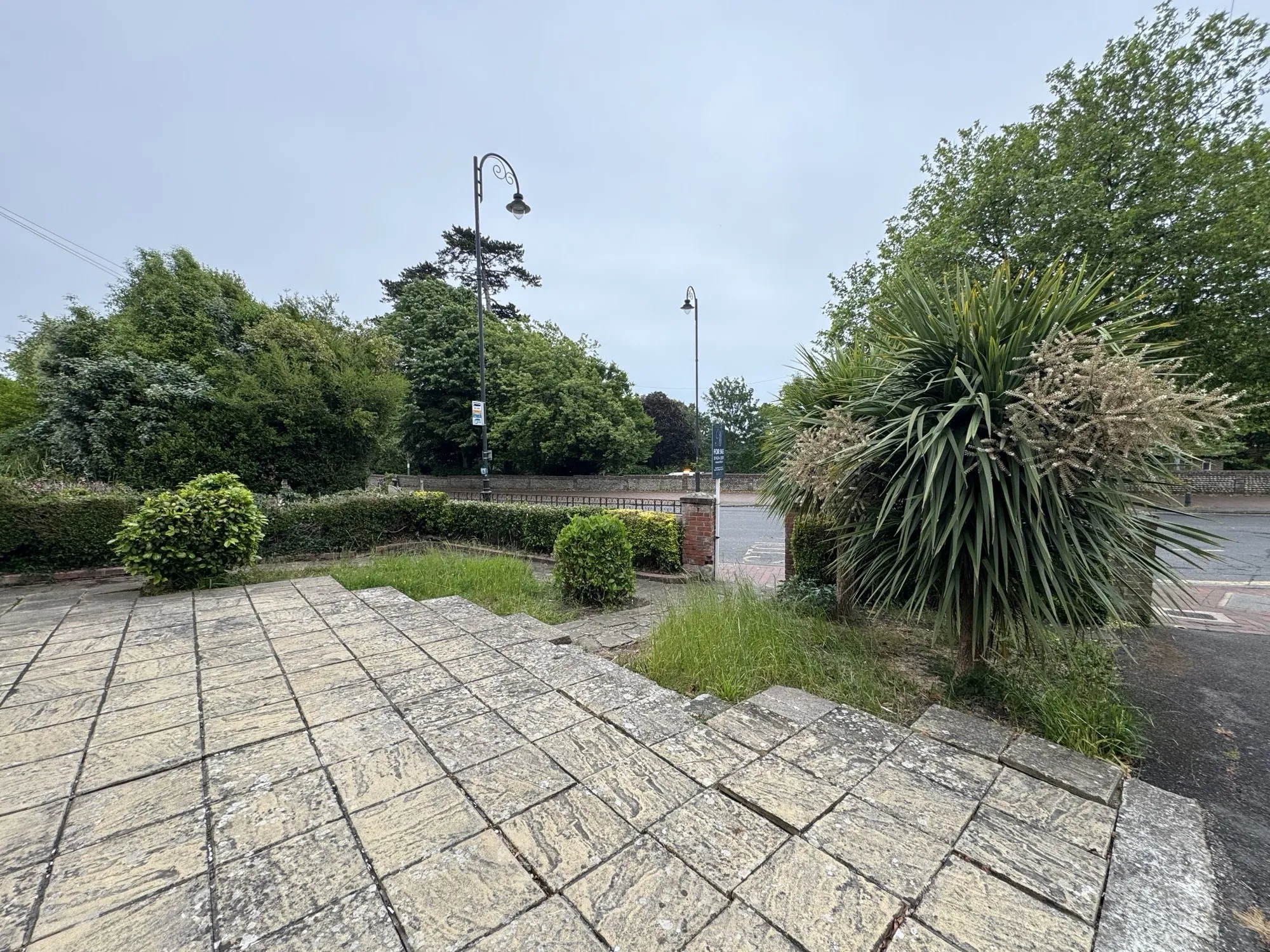 INVESTMENT - Freehold Detached Building with Ground Floor Planning Permission 
