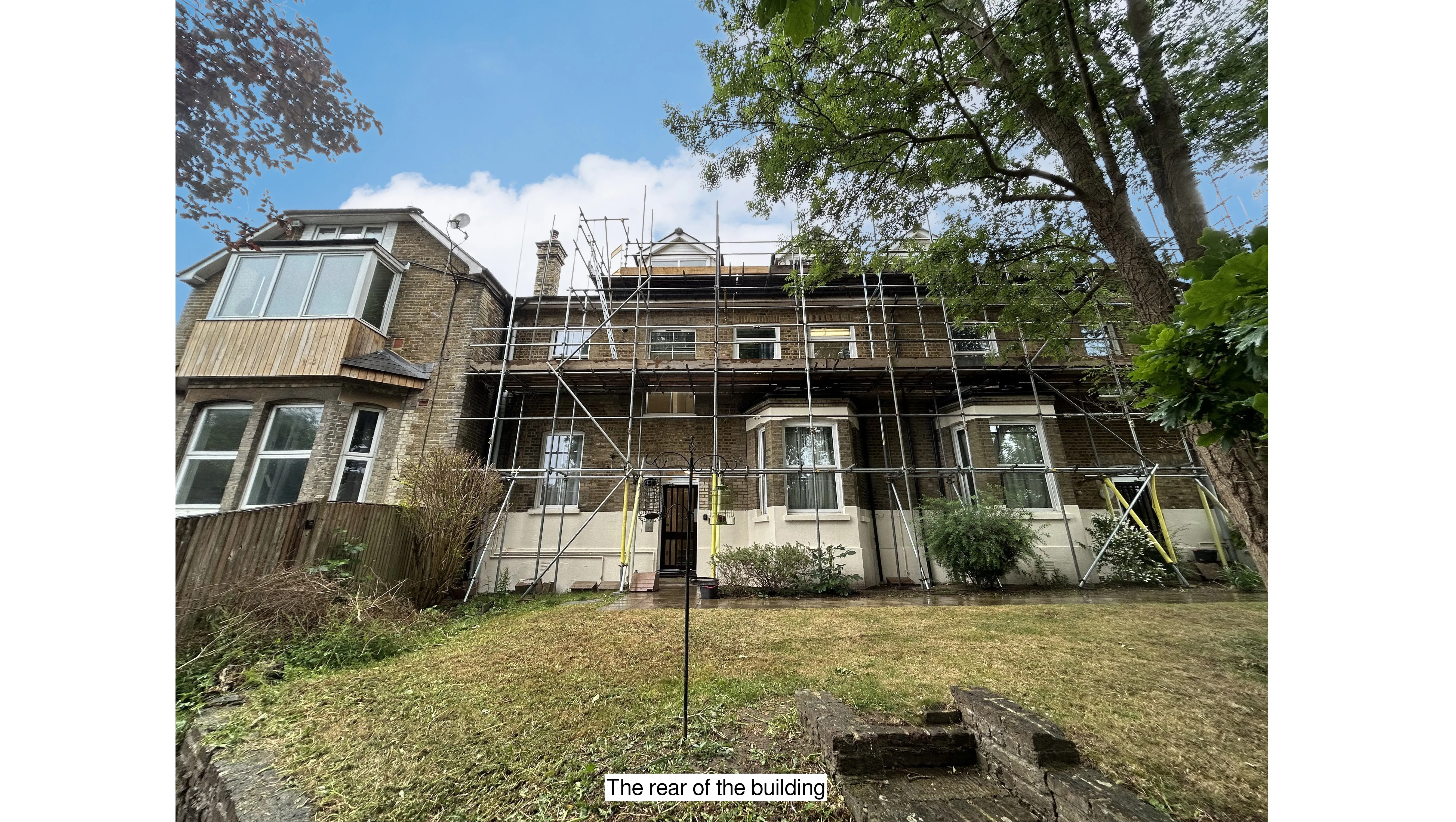 VACANT - Leasehold Self Contained Second Floor Flat
