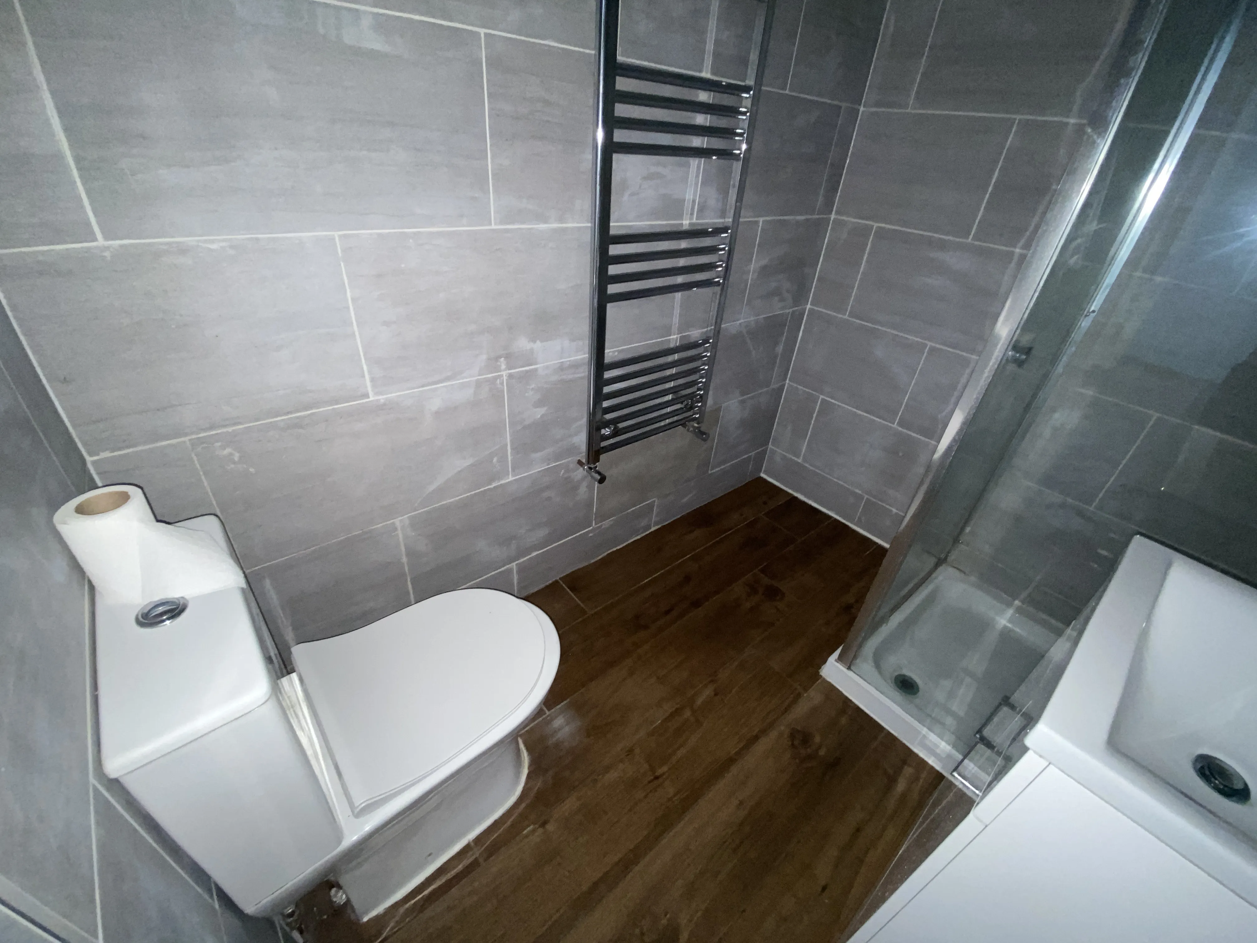 VACANT - Leasehold Self Contained Ground Floor Studio Unit 
