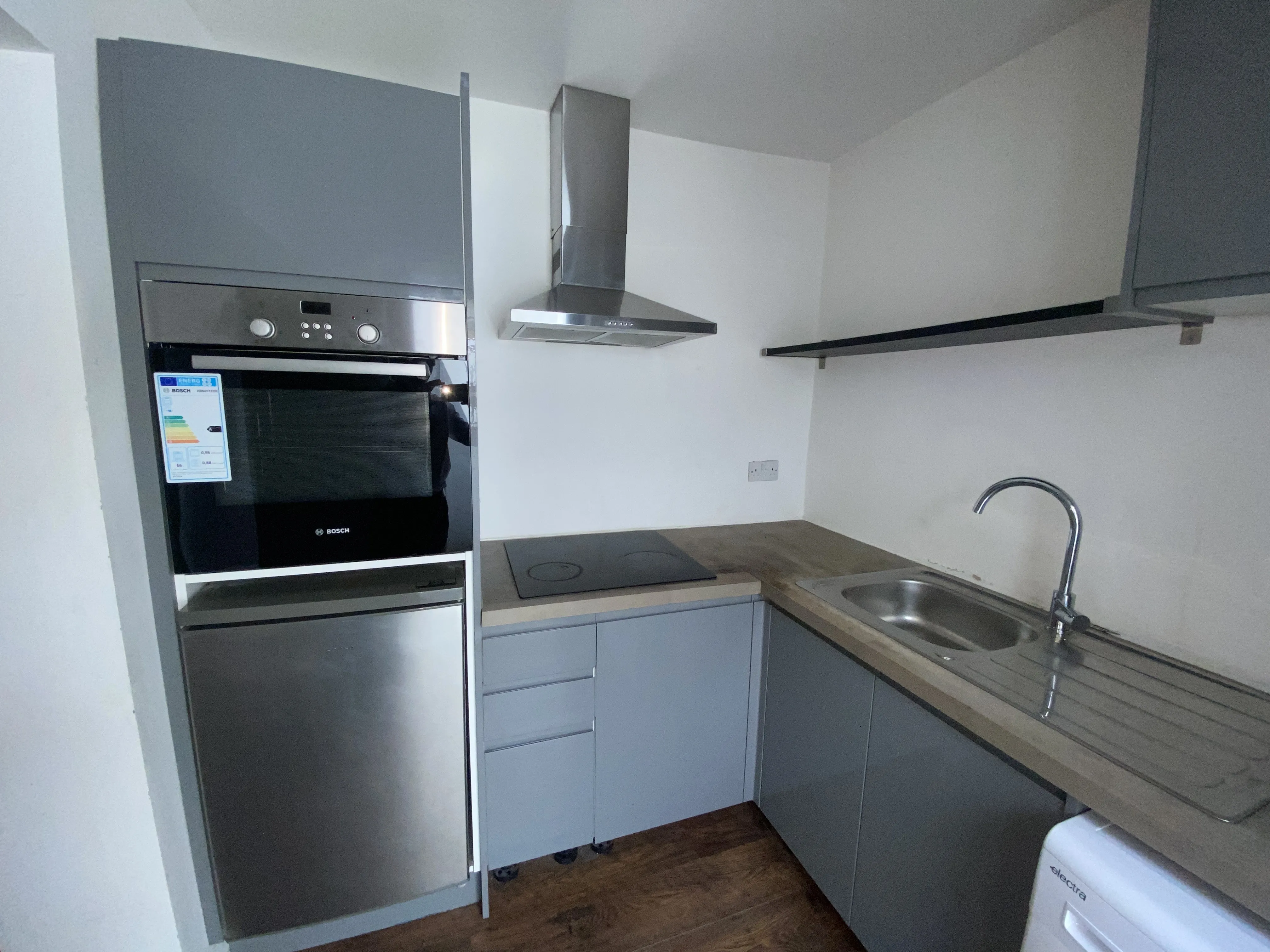 VACANT - Leasehold Self Contained Ground Floor Studio Unit 