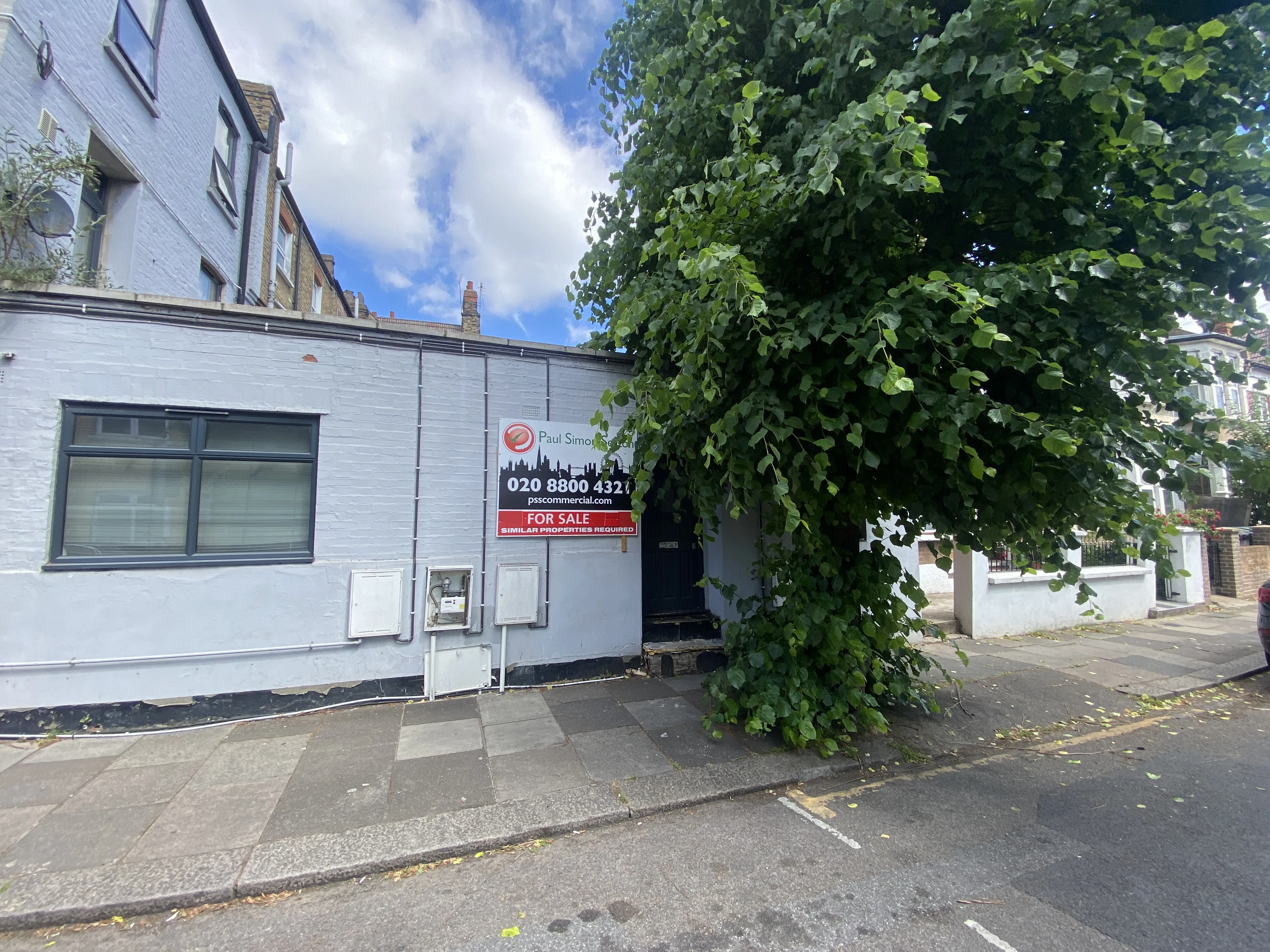 VACANT - Leasehold Self Contained Ground Floor Studio Unit 