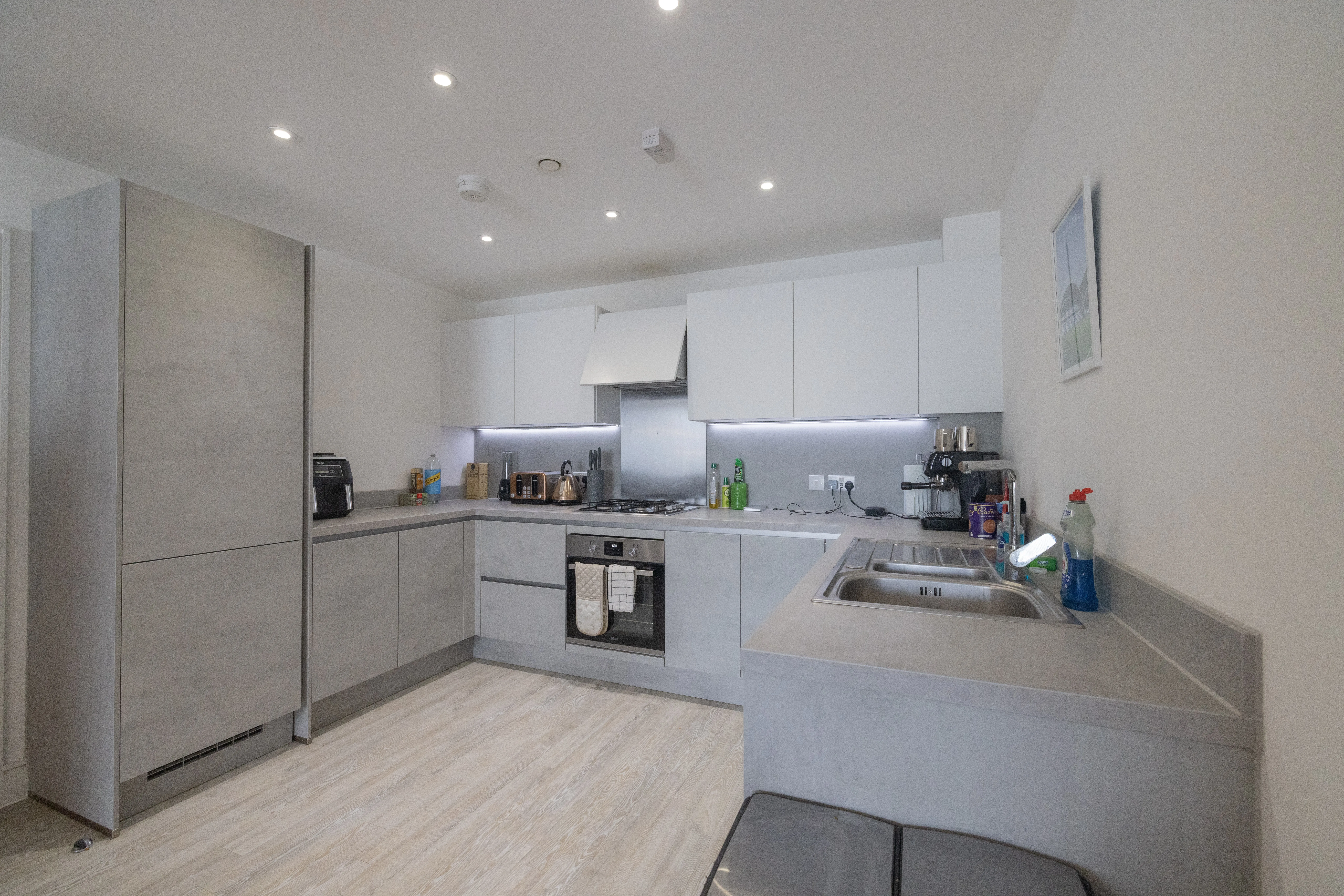 INVESTMENT - Long Leasehold Self Contained Second Floor Flat 