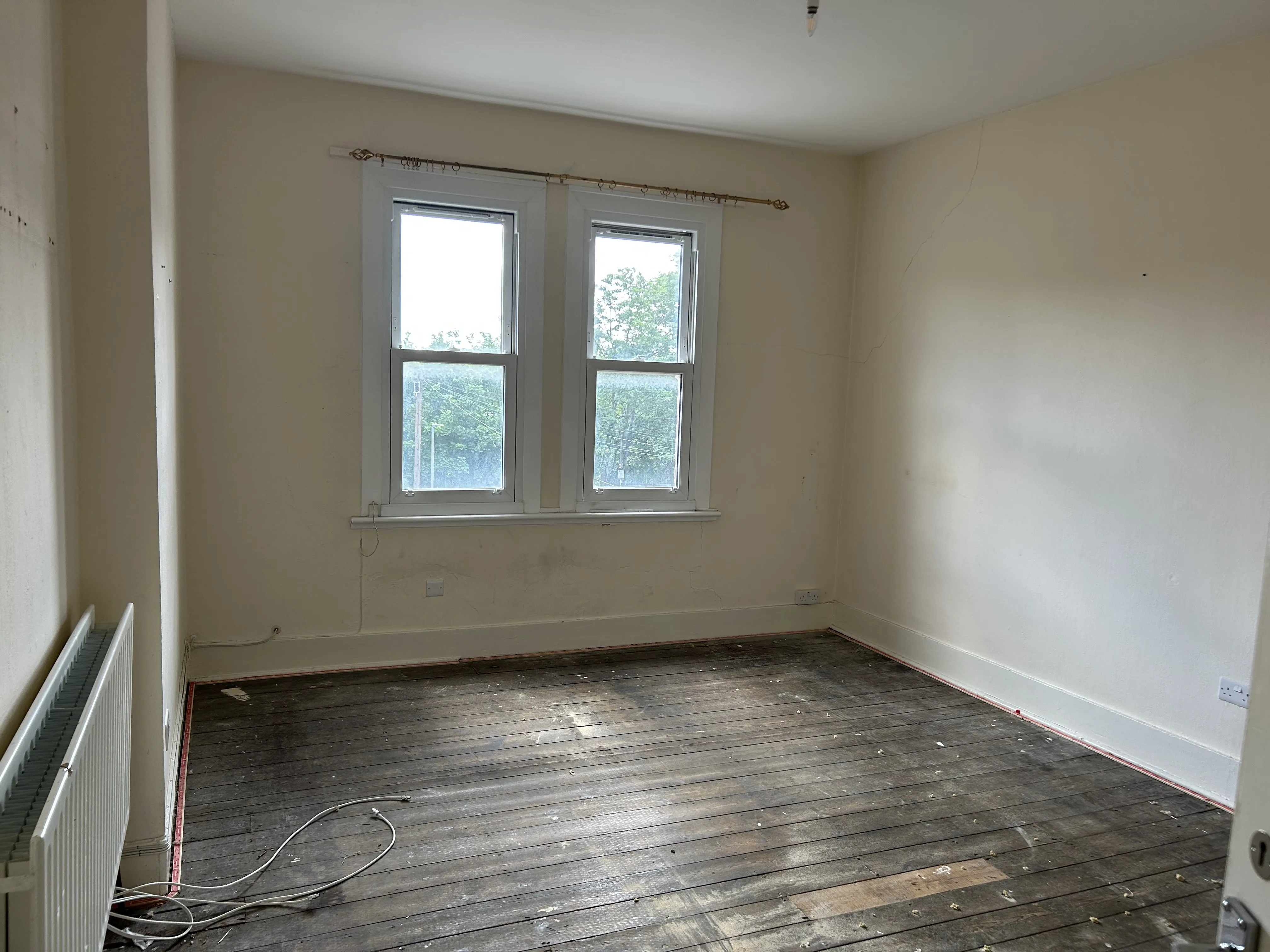 VACANT - Leasehold First and Second Floor Maisonette