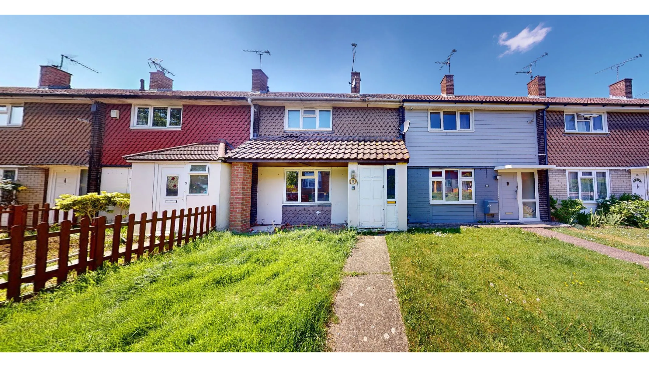 VACANT - Freehold Mid Terrace House