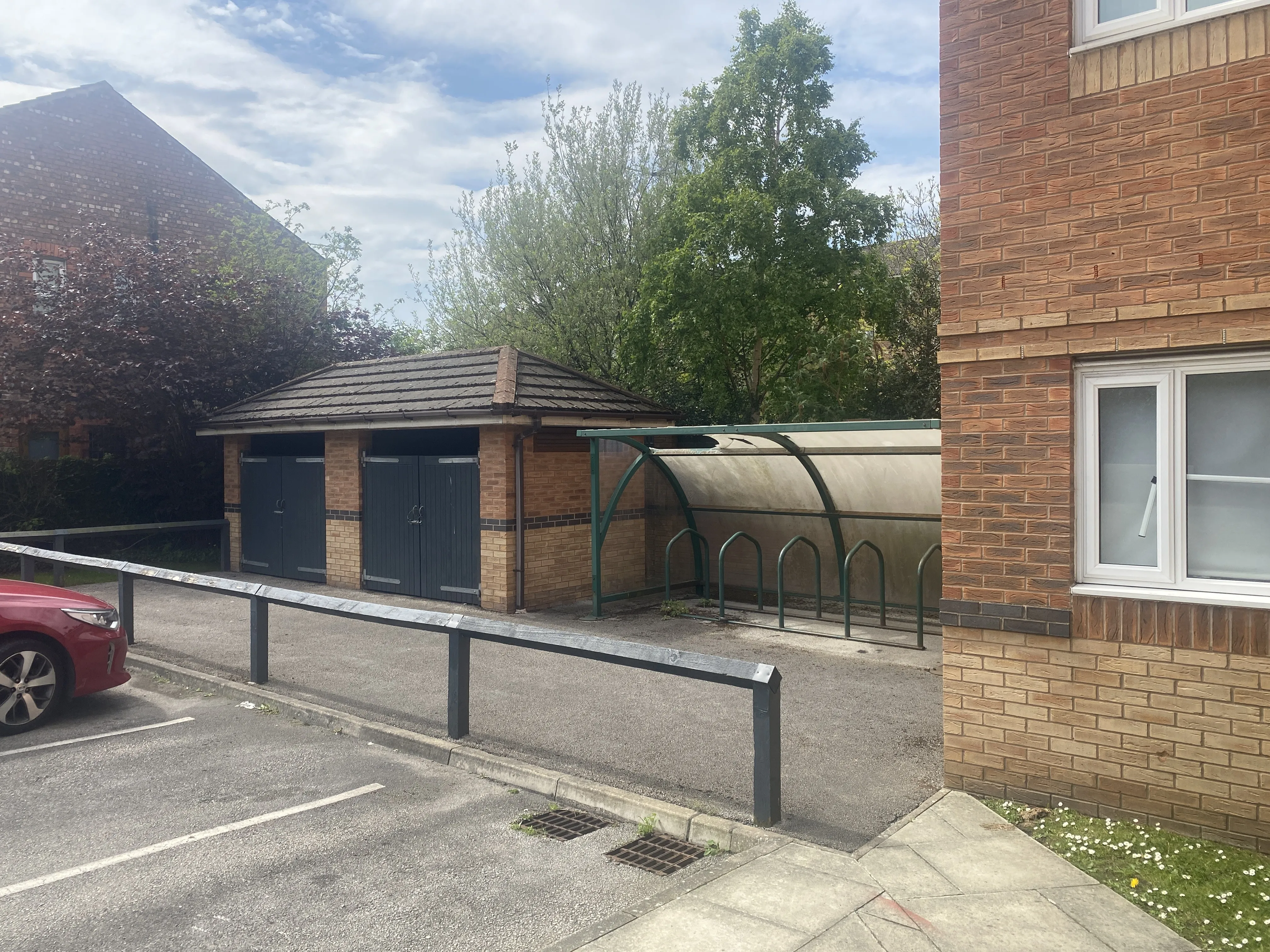 INVESTMENT - Leasehold Self Contained Second Floor Flat