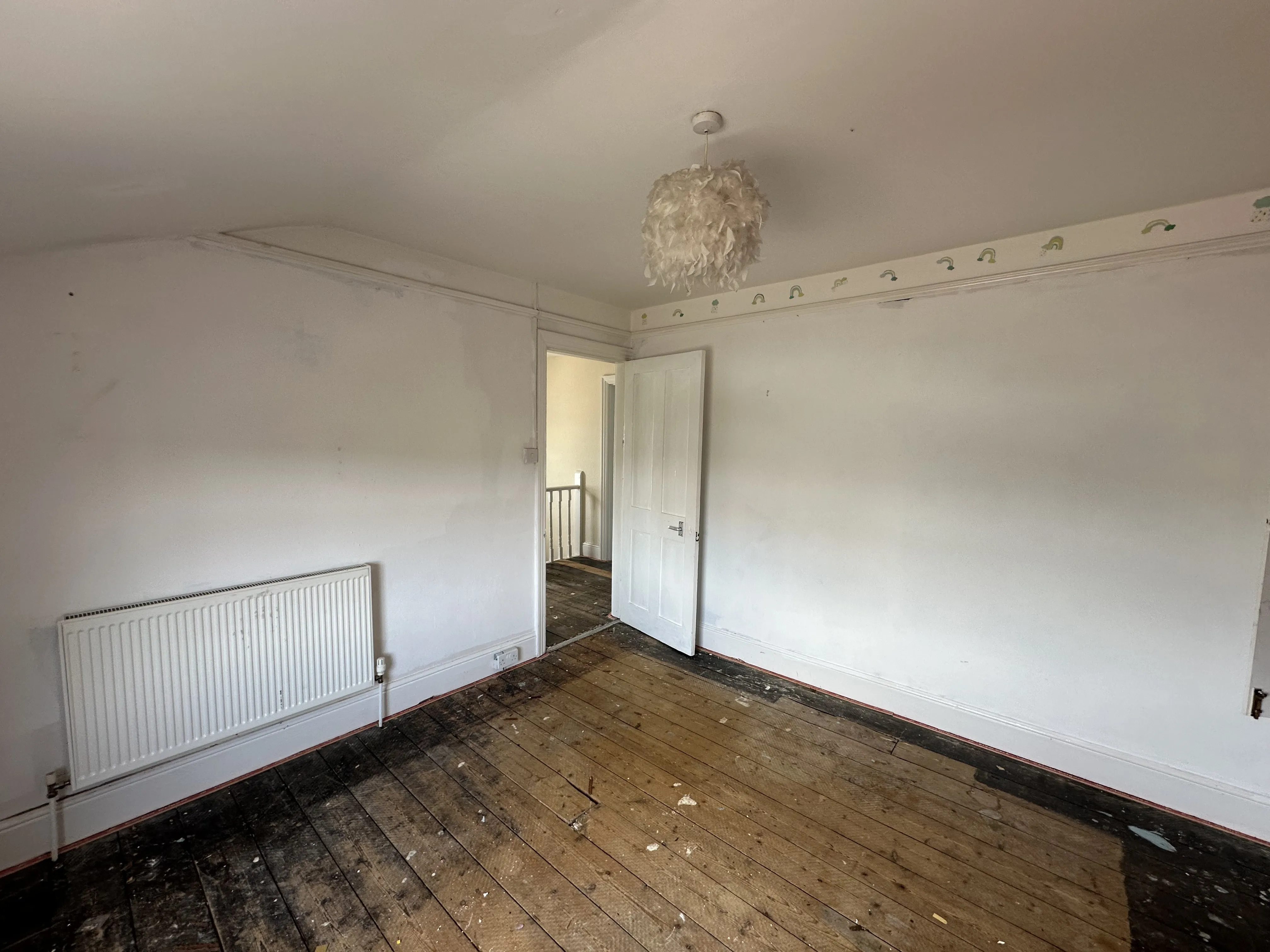 VACANT - Freehold End of Terrace Building with Potential 