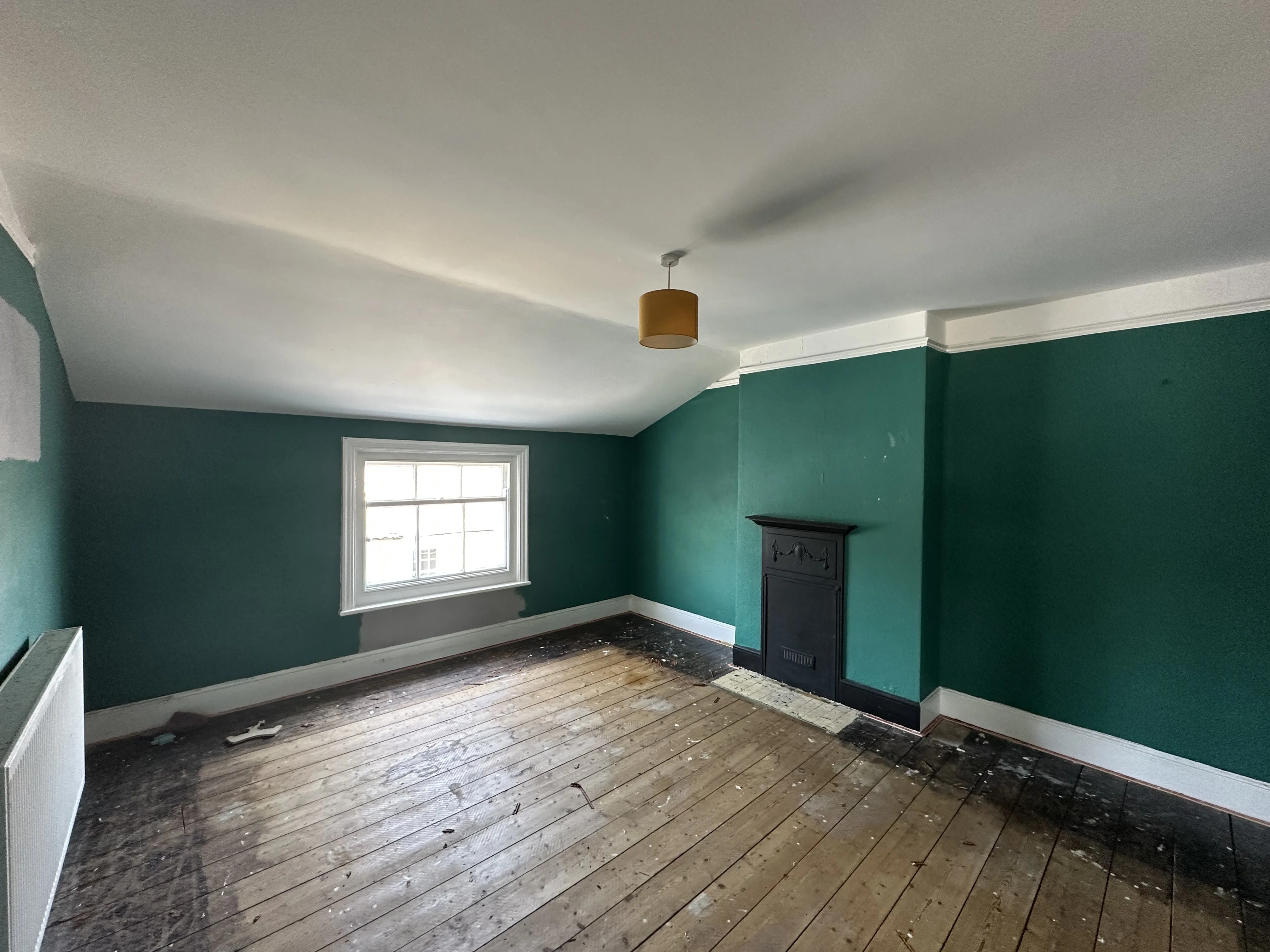 VACANT - Freehold End of Terrace Building with Potential 