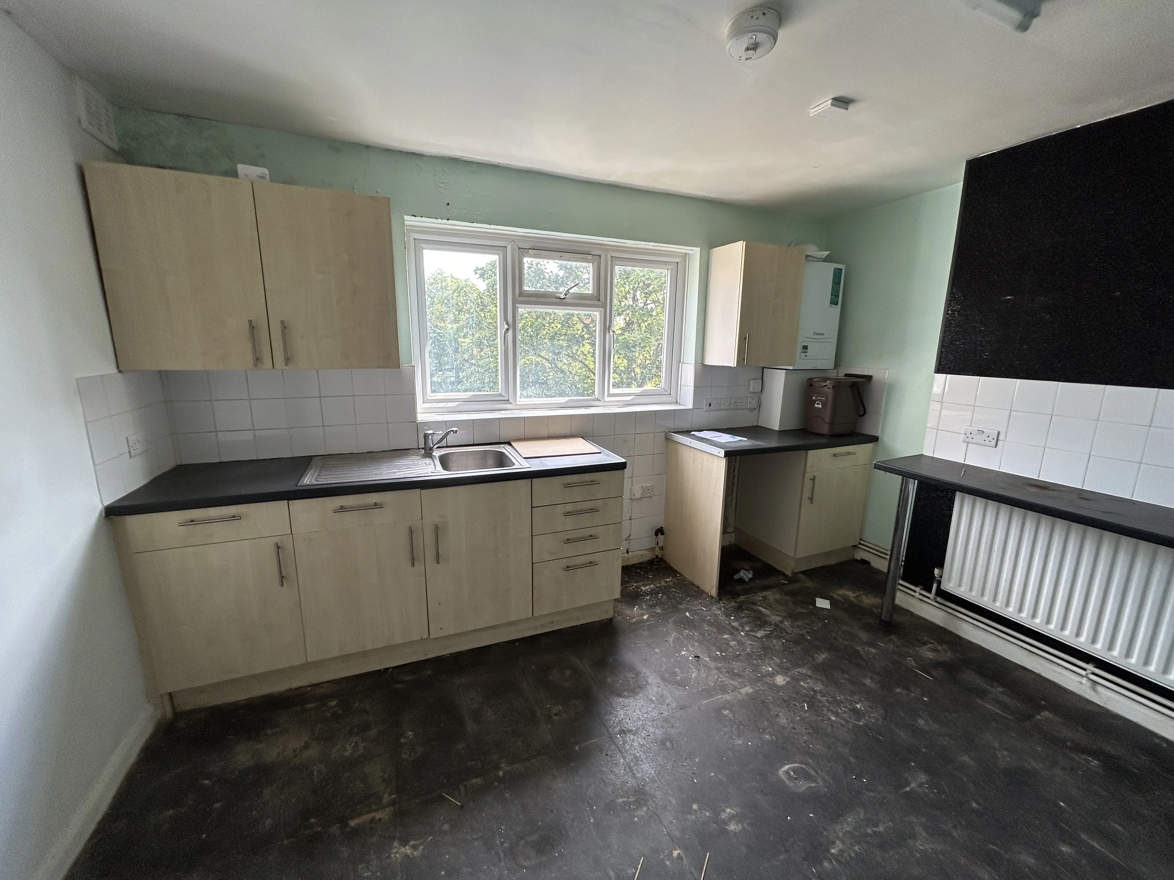 VACANT - Leasehold Self Contained Second Floor Flat
