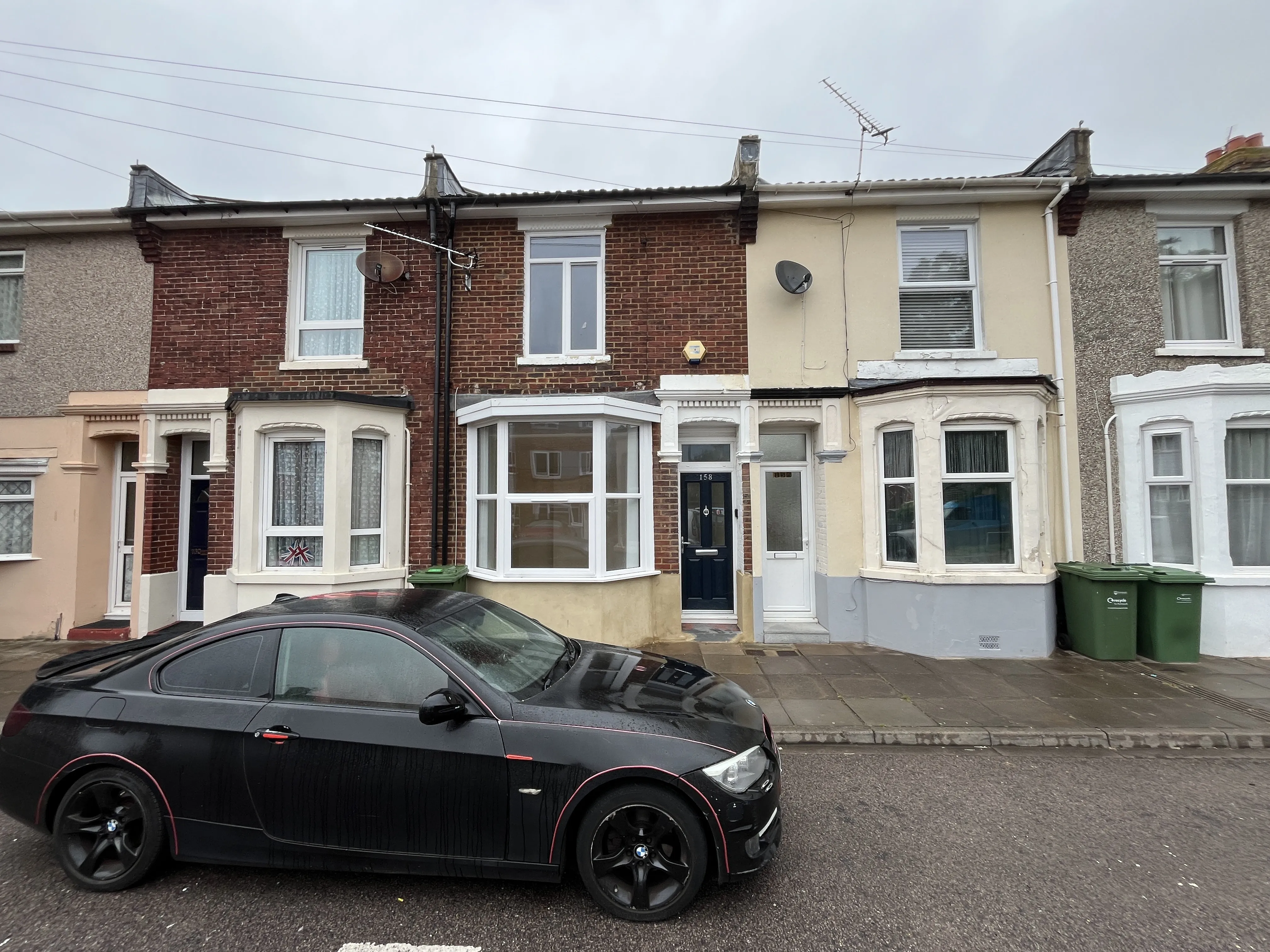 VACANT - Freehold Mid Terrace House