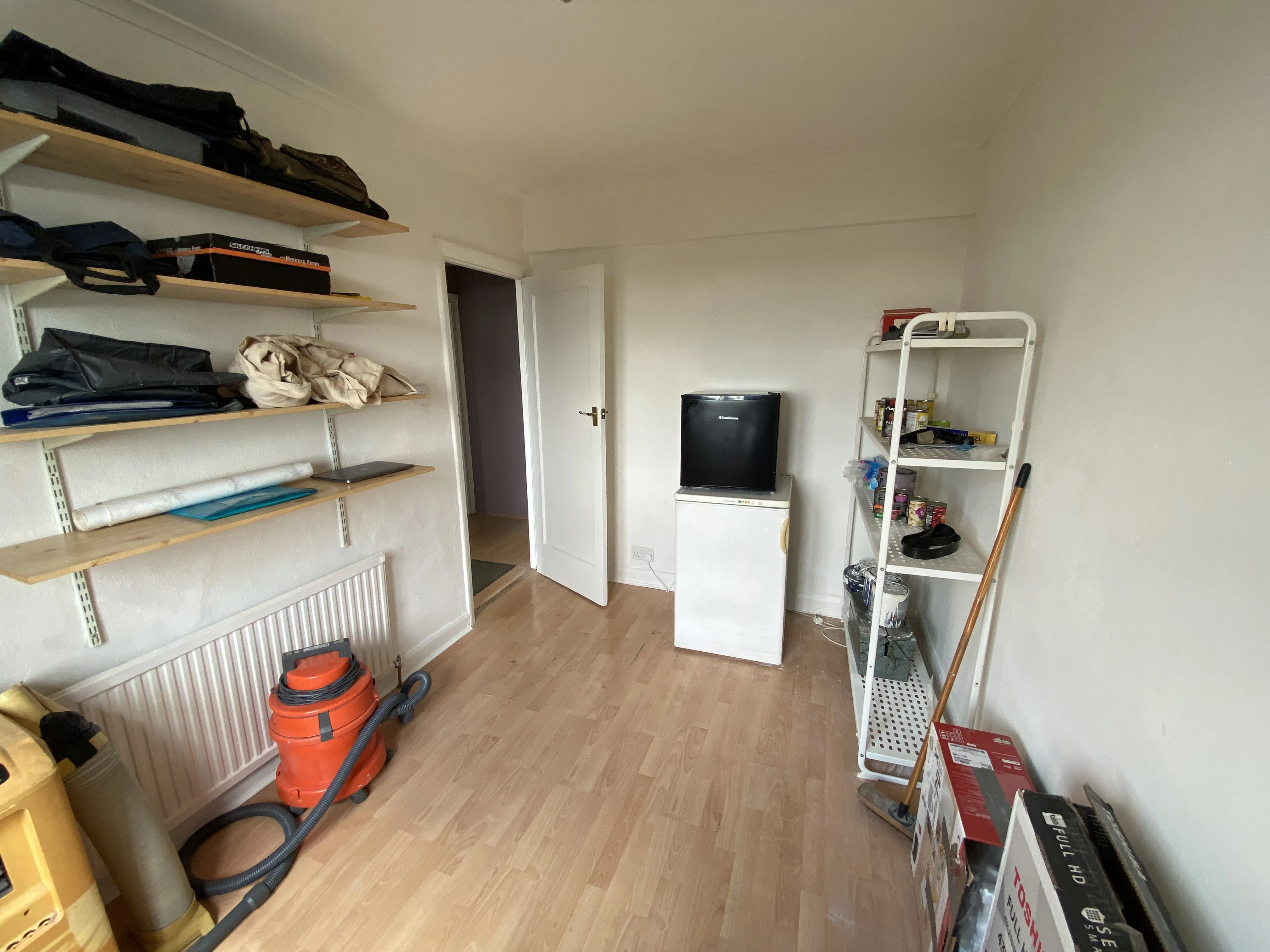 VACANT - Leasehold Self Contained Third Floor  Flat