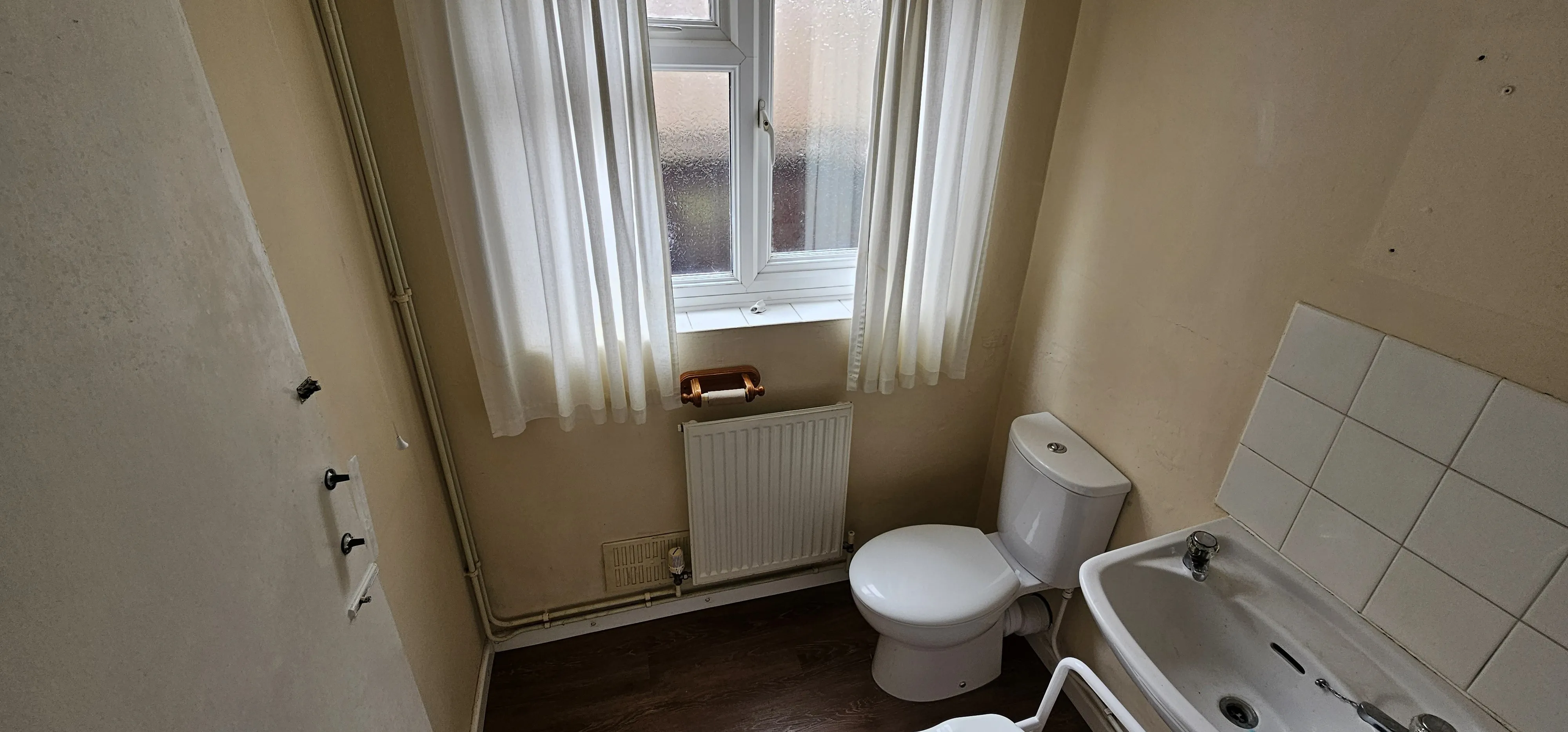 VACANT - Freehold End of Terrace House