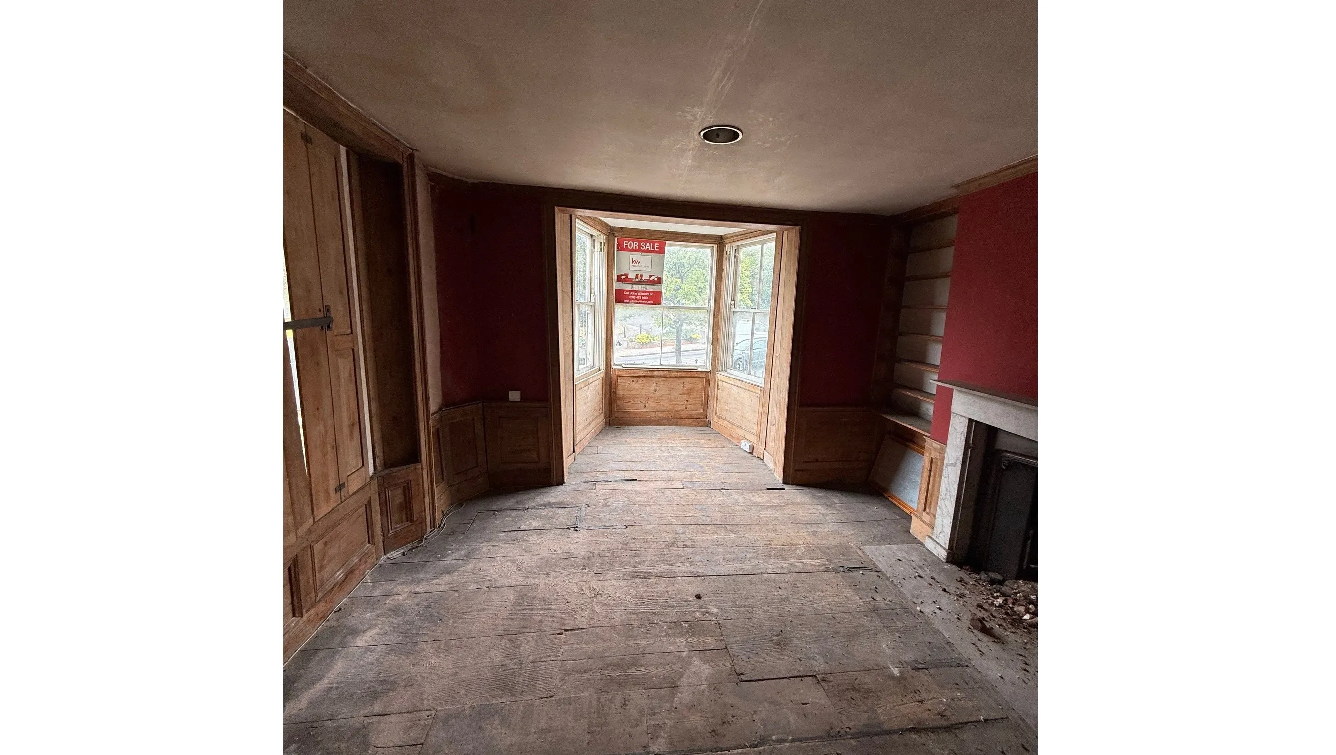 VACANT - Freehold Semi Detached House 